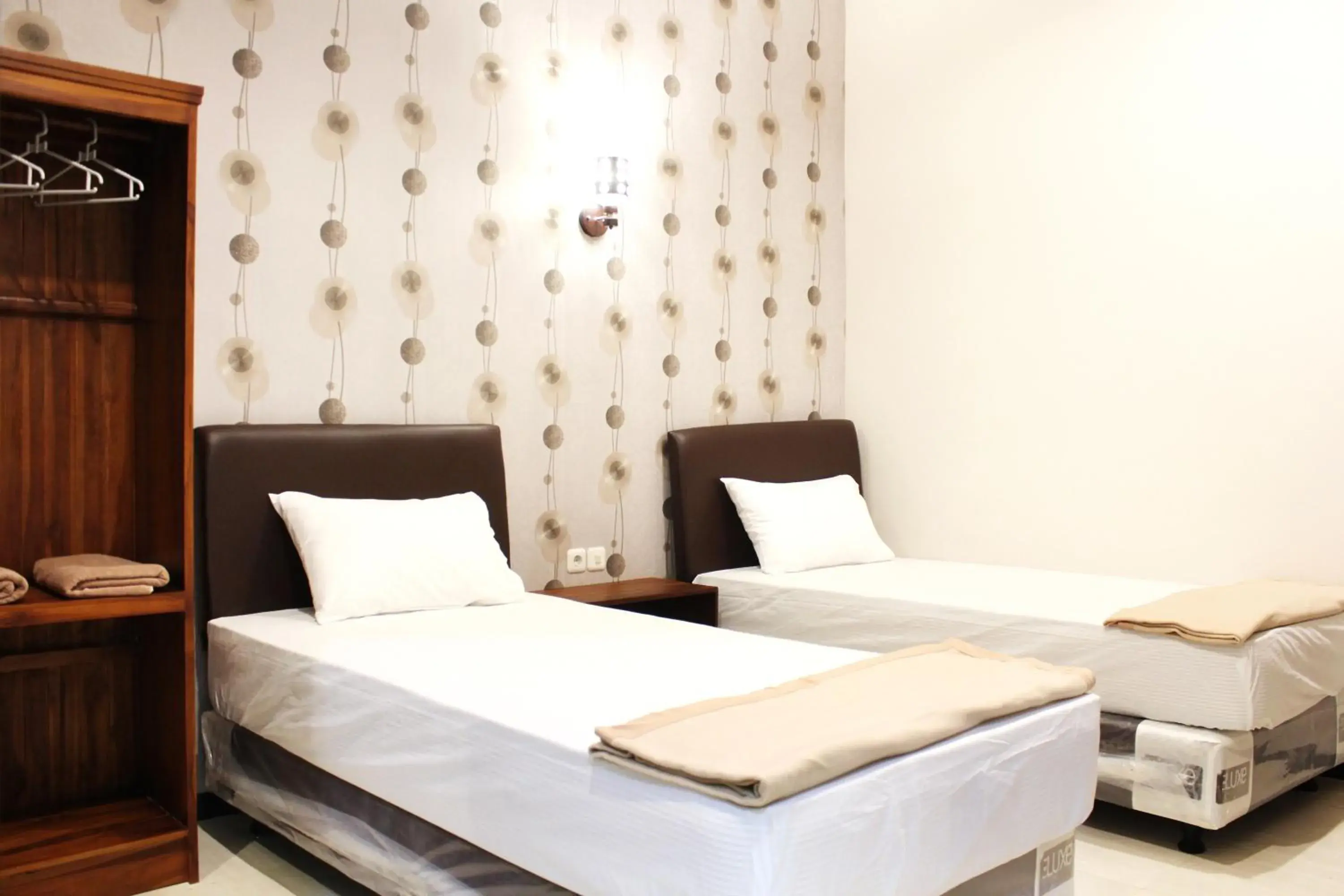 Bedroom, Bed in House of Dharmawan