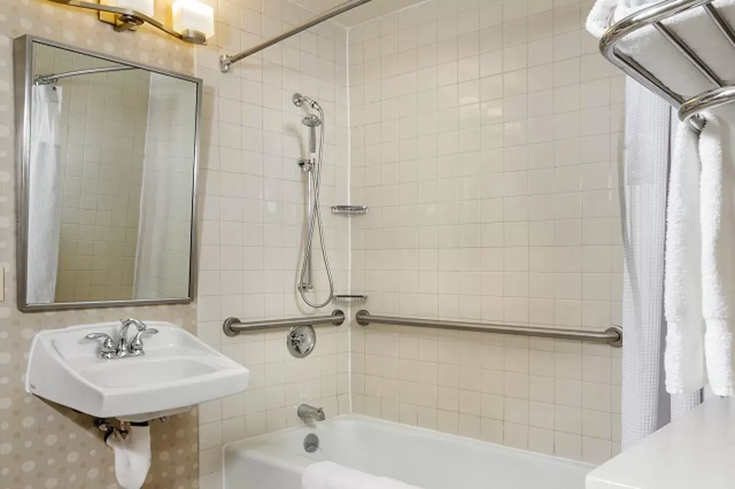 Bath, Bathroom in Concord Plaza Hotel