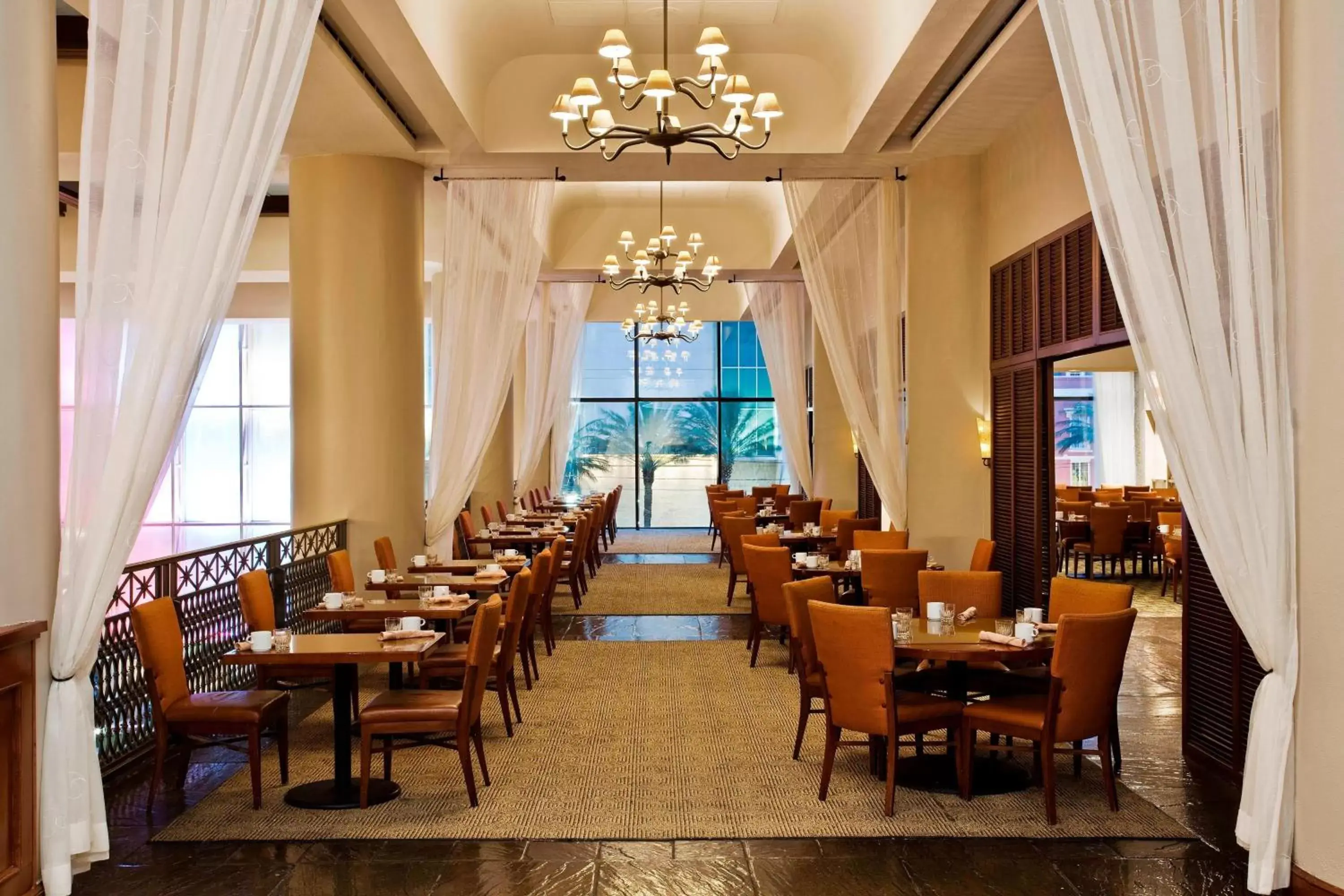 Restaurant/Places to Eat in Sheraton New Orleans Hotel