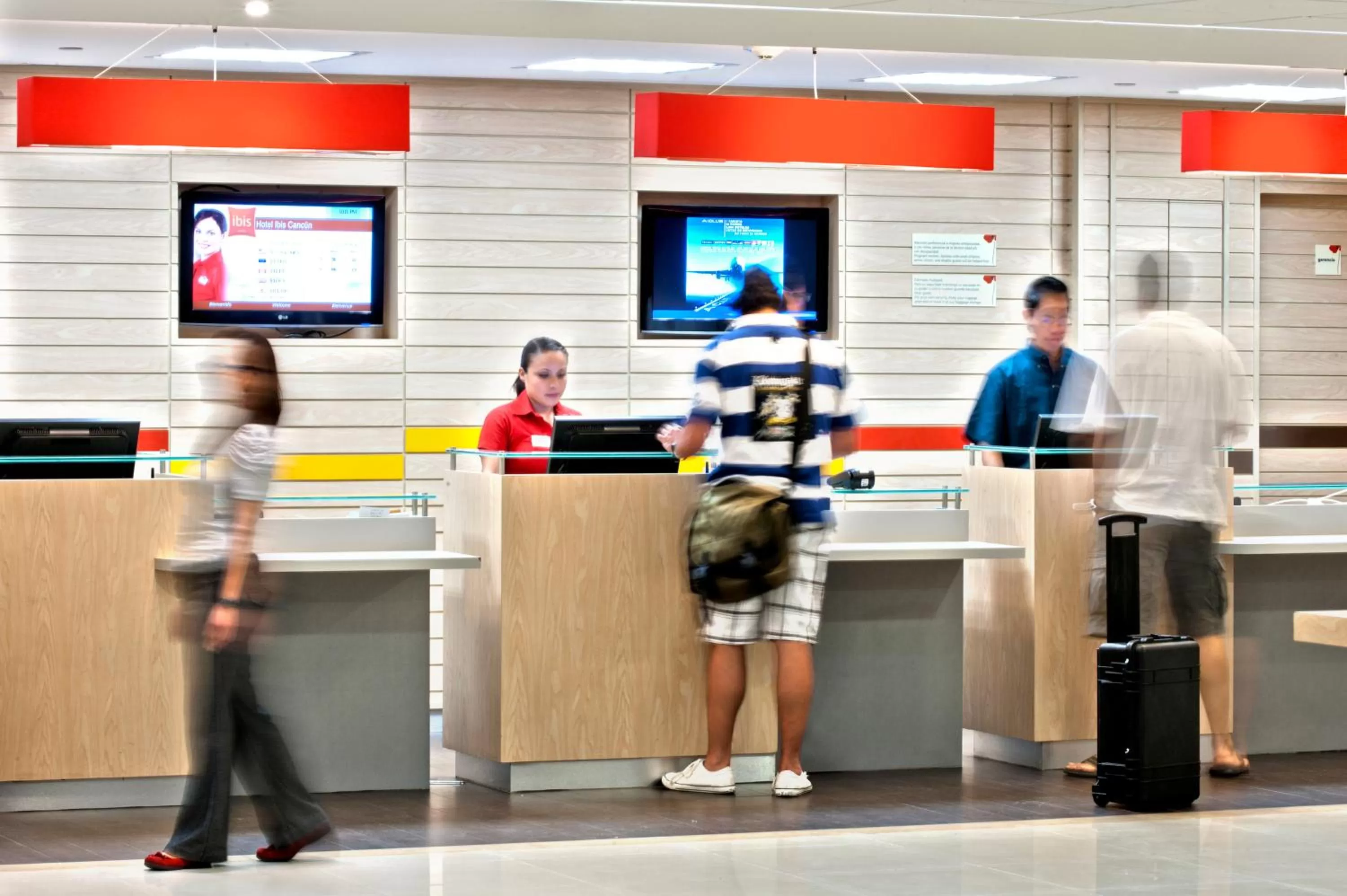 People in Ibis Cancun Centro