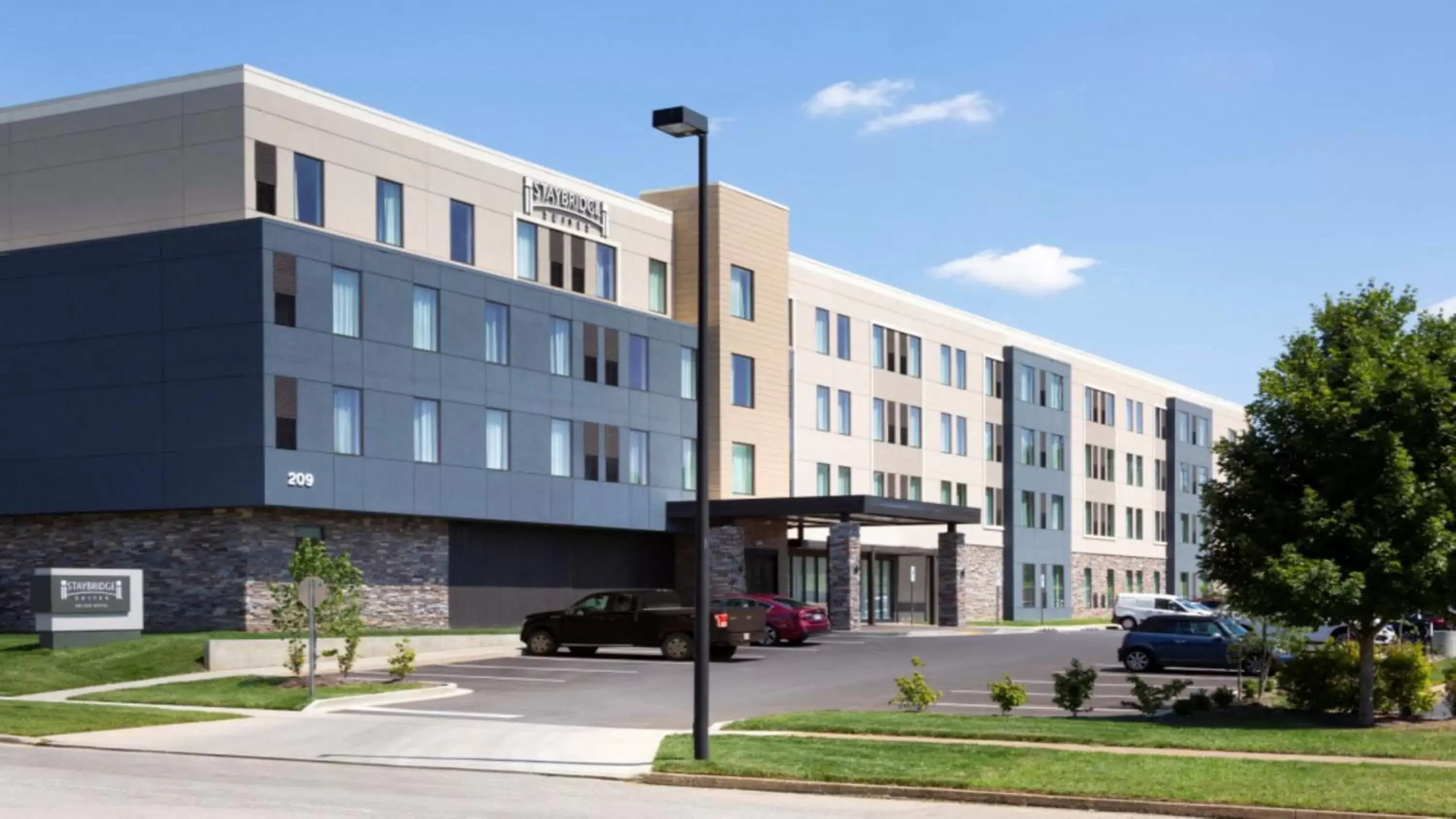 Property Building in Staybridge Suites - Lexington S Medical Ctr Area, an IHG Hotel