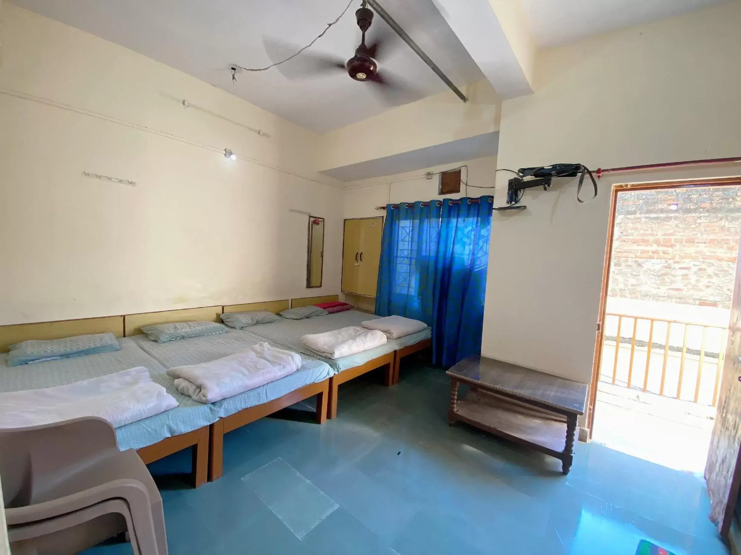 Bed in Pitambra Vishranti Grah Bed in Pitambra Vishranti Grah