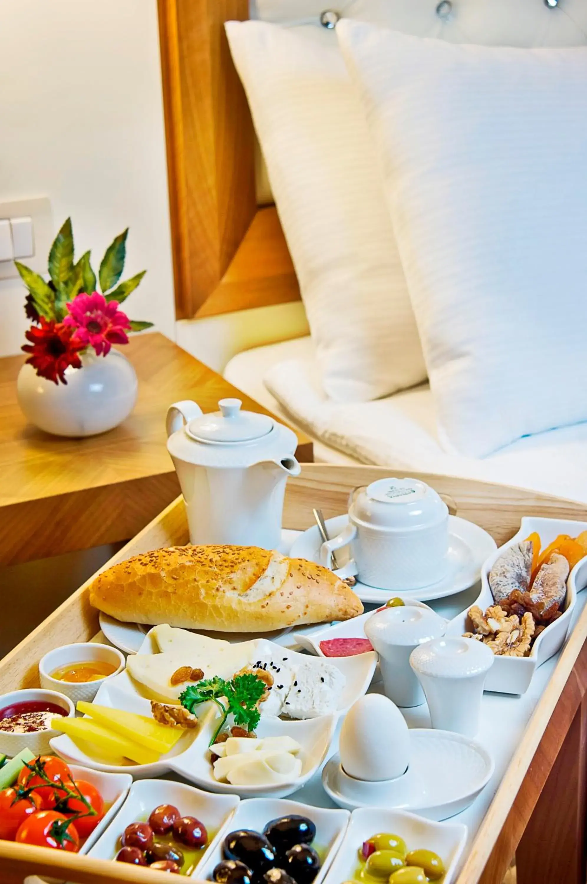 Breakfast in Tugcu Hotel Select Breakfast in Tugcu Hotel Select