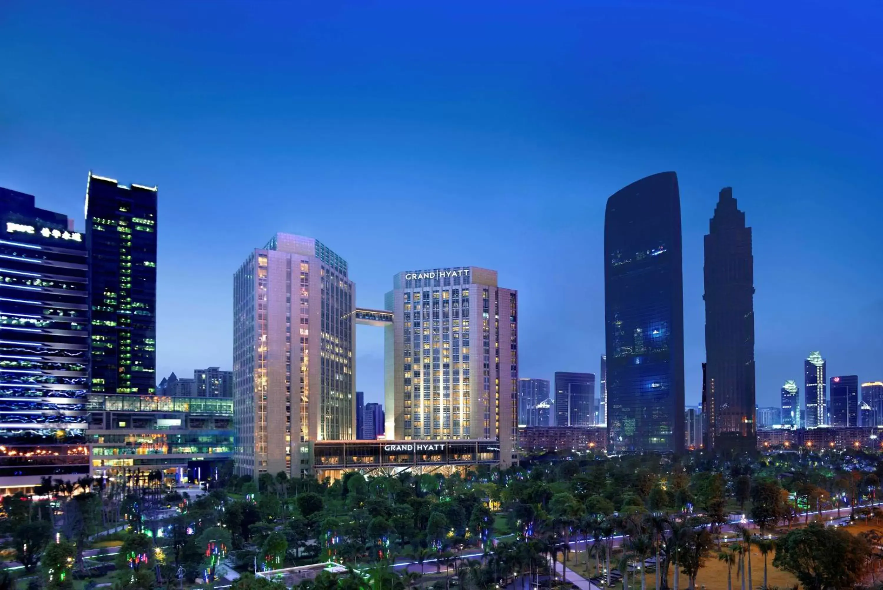 Property building in Grand Hyatt Guangzhou- Free Shuttle Bus to Canton Fair Complex during Canton Fair period