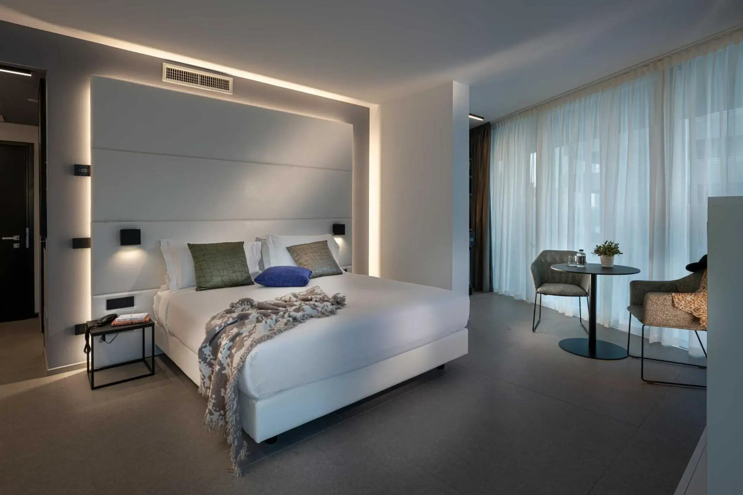 Bedroom, Bed in J44 Lifestyle Hotel
