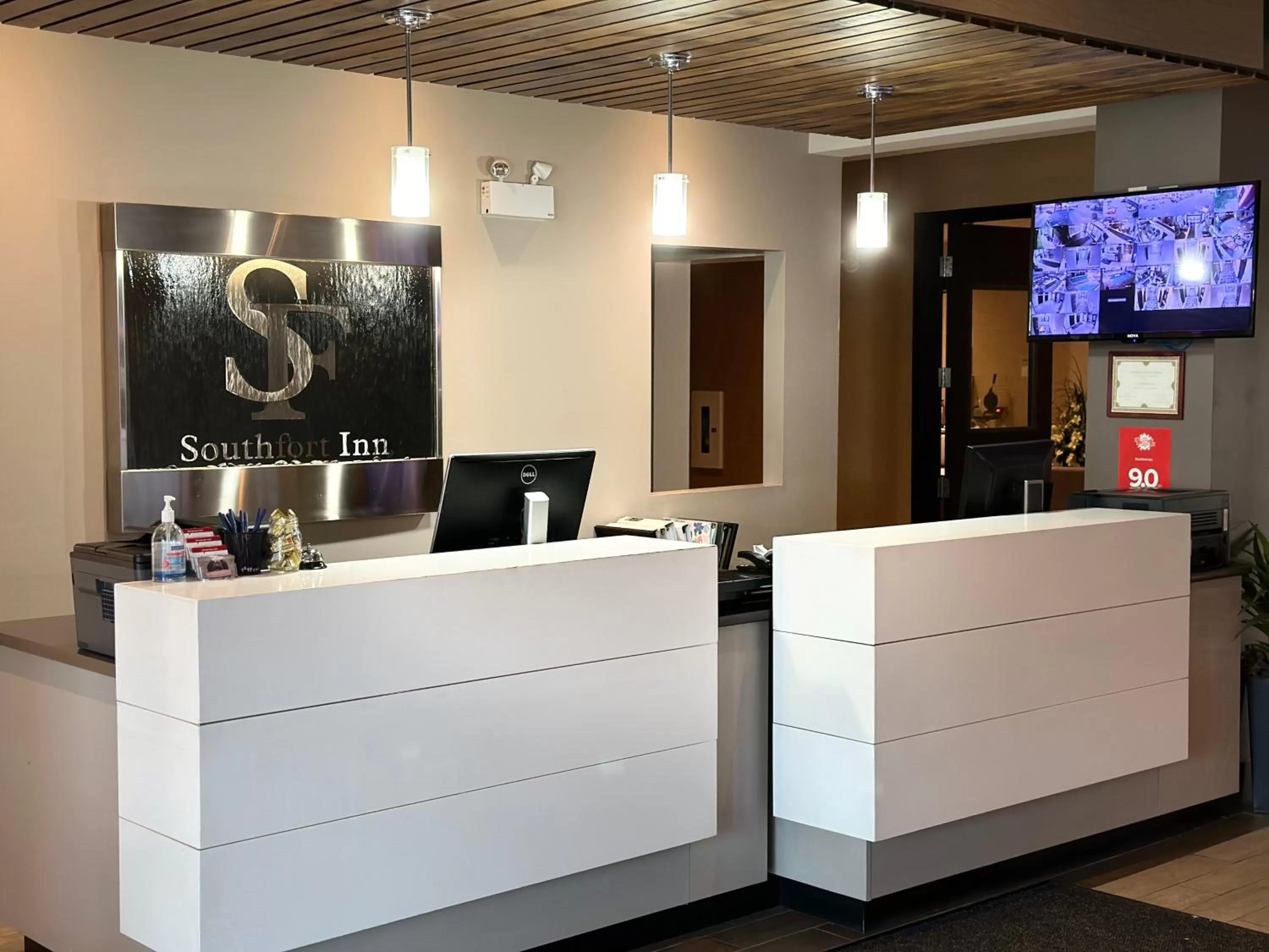 Lobby or reception in Southfort Inn
