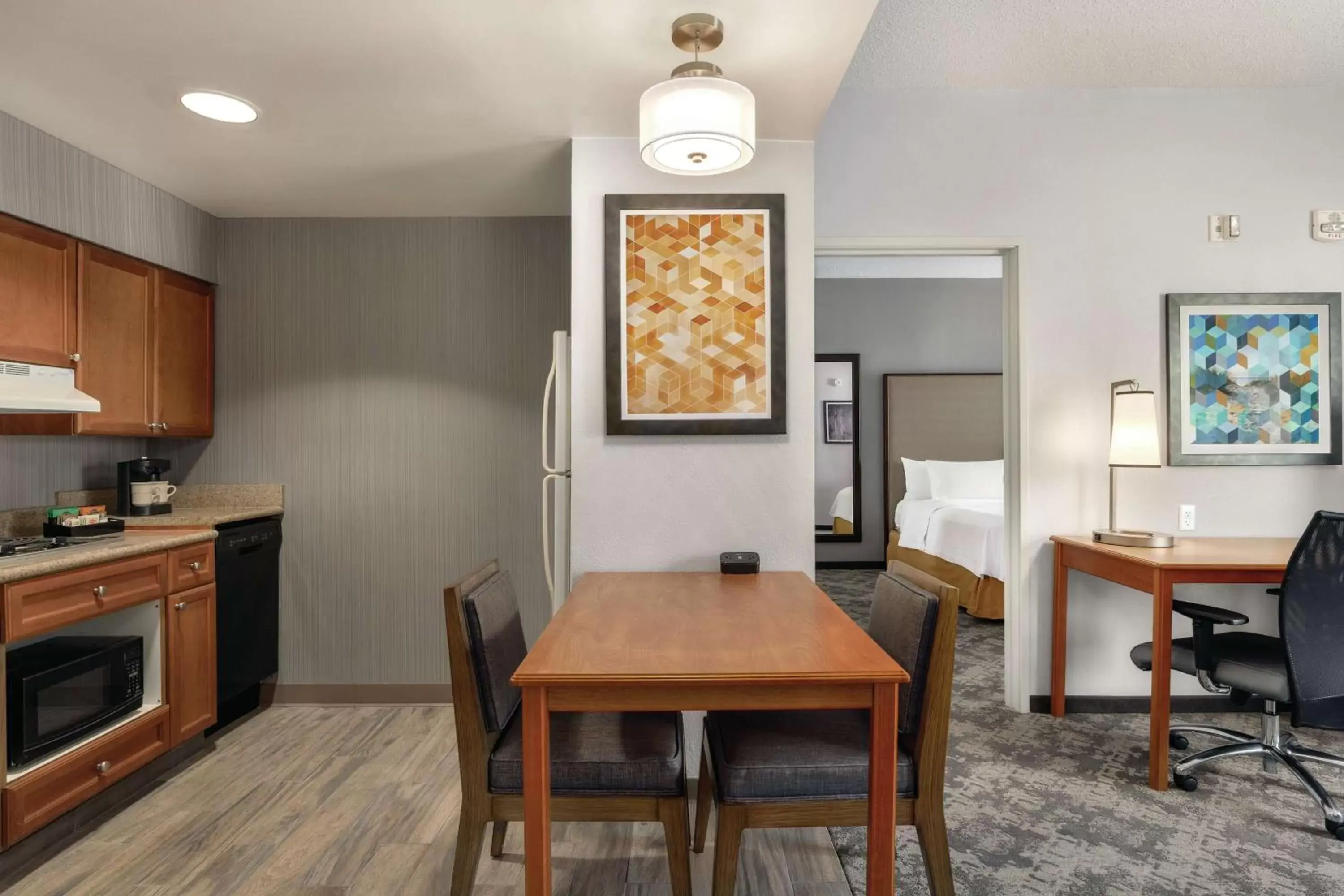 Bedroom, Dining Area in Homewood Suites by Hilton Corpus Christi