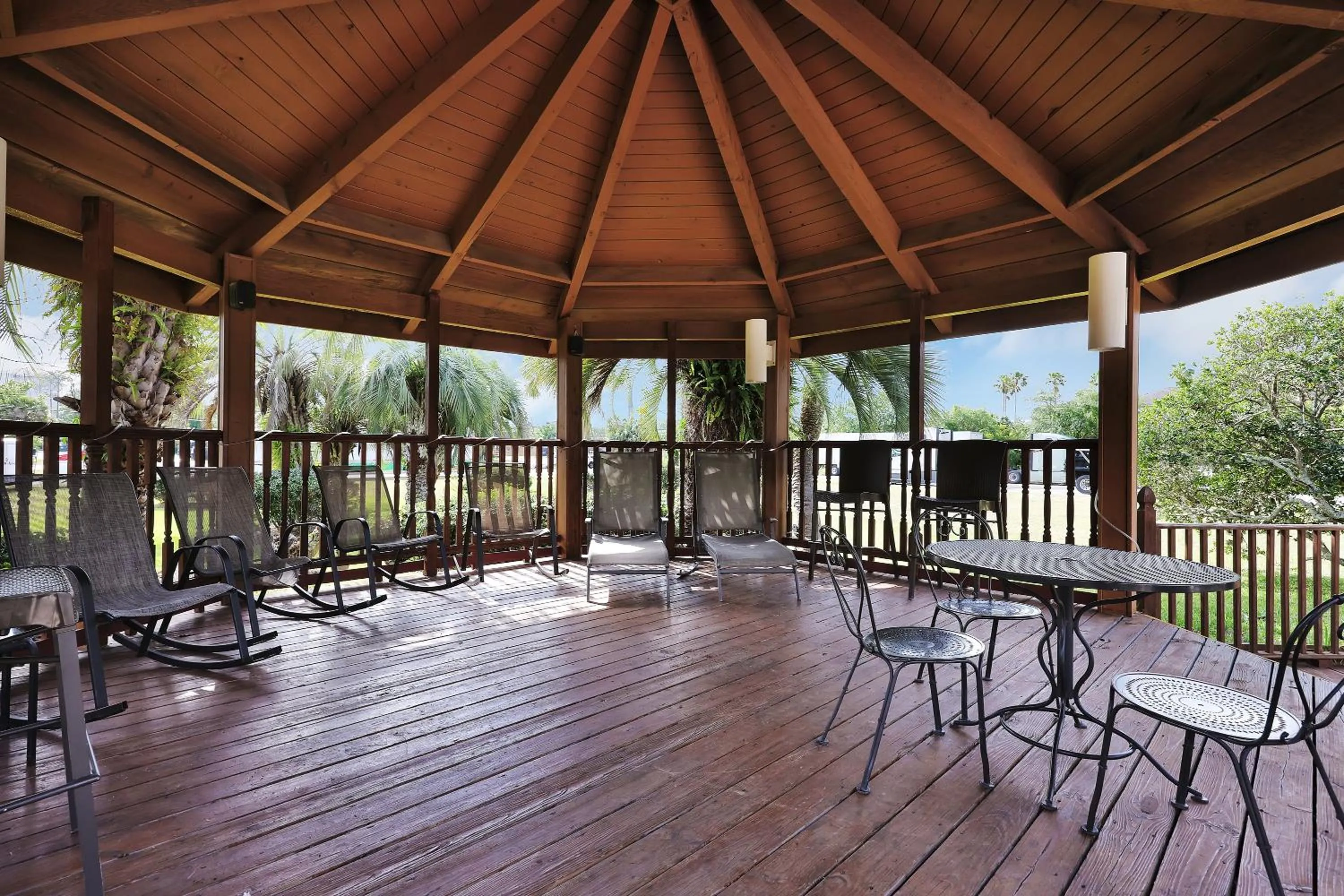 Balcony/Terrace in Ramada by Wyndham Jacksonville I-95 by Butler Blvd