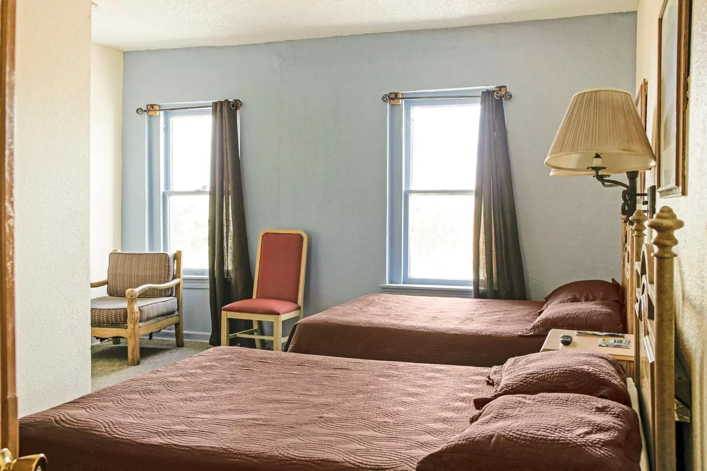 Bedroom, Bed in OYO Cameron Historic Hotel Brownsville I-69E