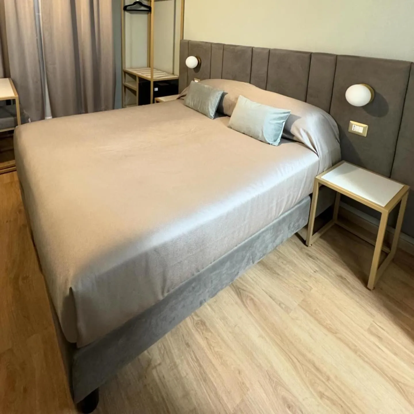 Photo of the whole room, Bed in Hotel RomAntica