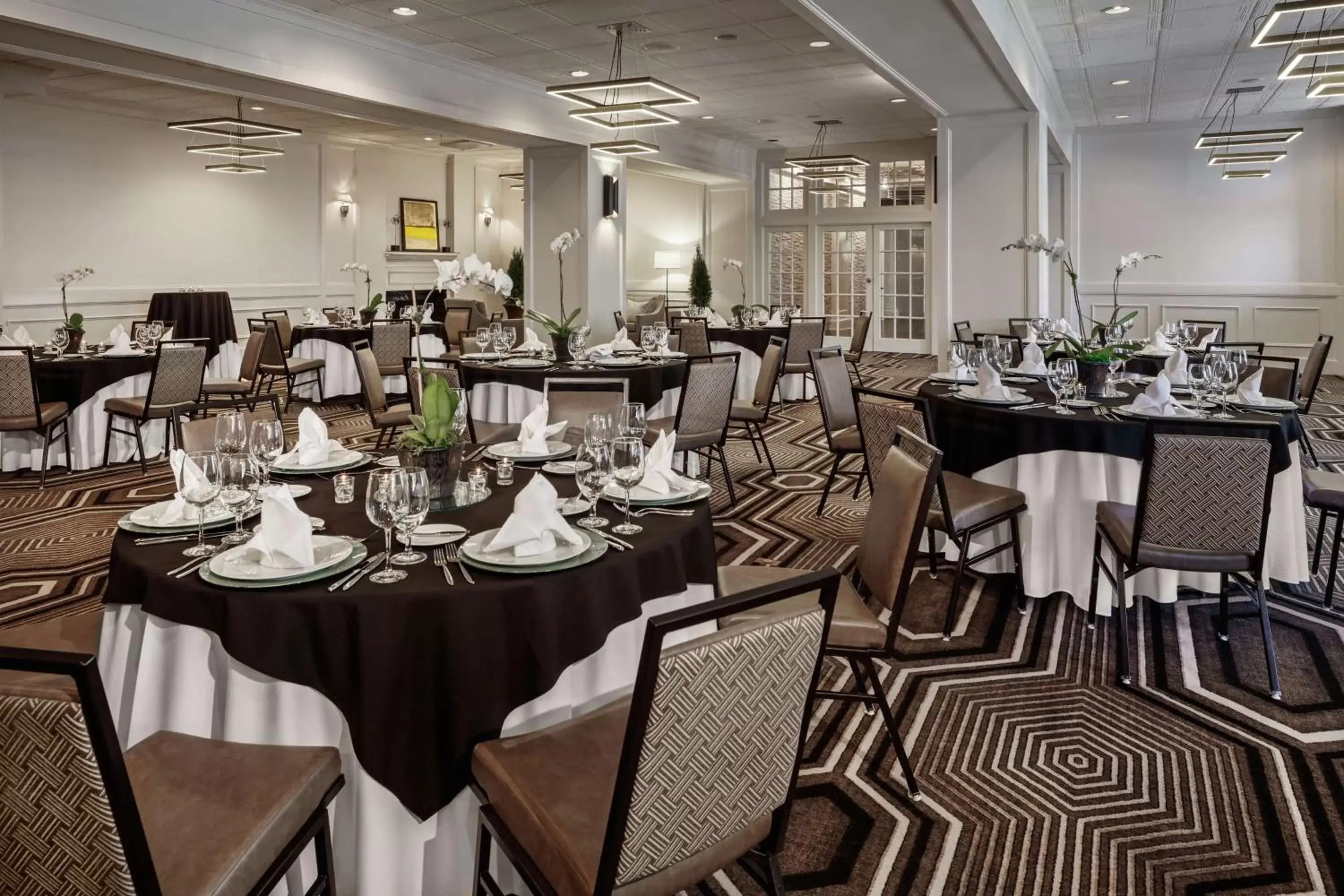 Meeting/conference room, Restaurant/Places to Eat in The Partridge Inn Augusta, Curio Collection by Hilton