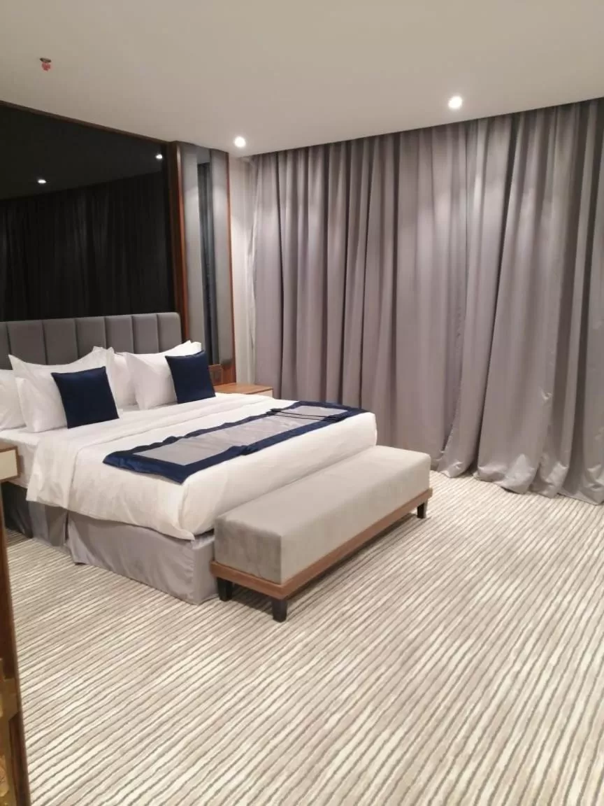 Bedroom, Bed in Tulip View Hotel