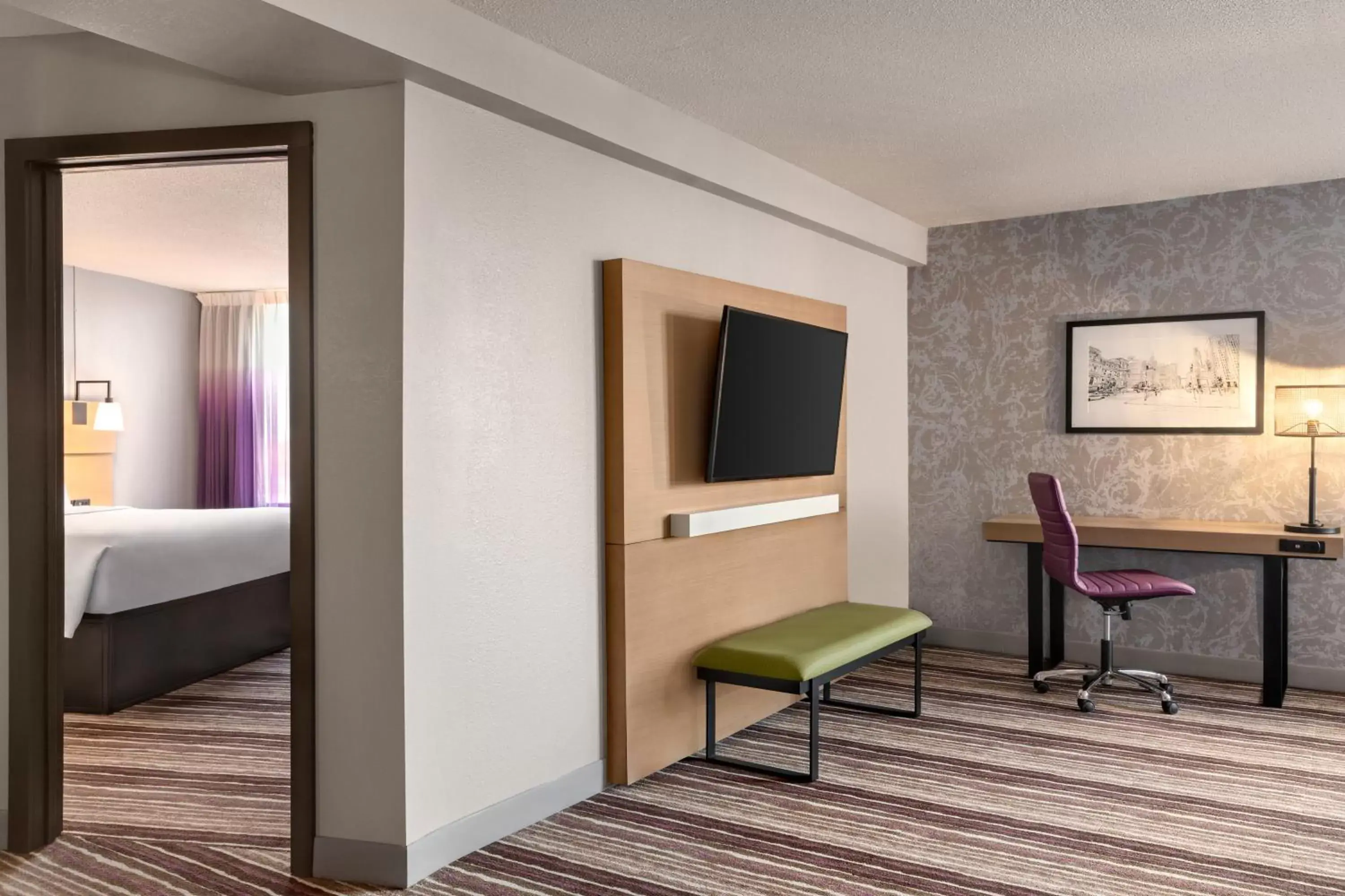 Bedroom, Bed in Holiday Inn Philadelphia Arpt-Stadium Area by IHG Bedroom, Bed in Holiday Inn Philadelphia Arpt-Stadium Area by IHG