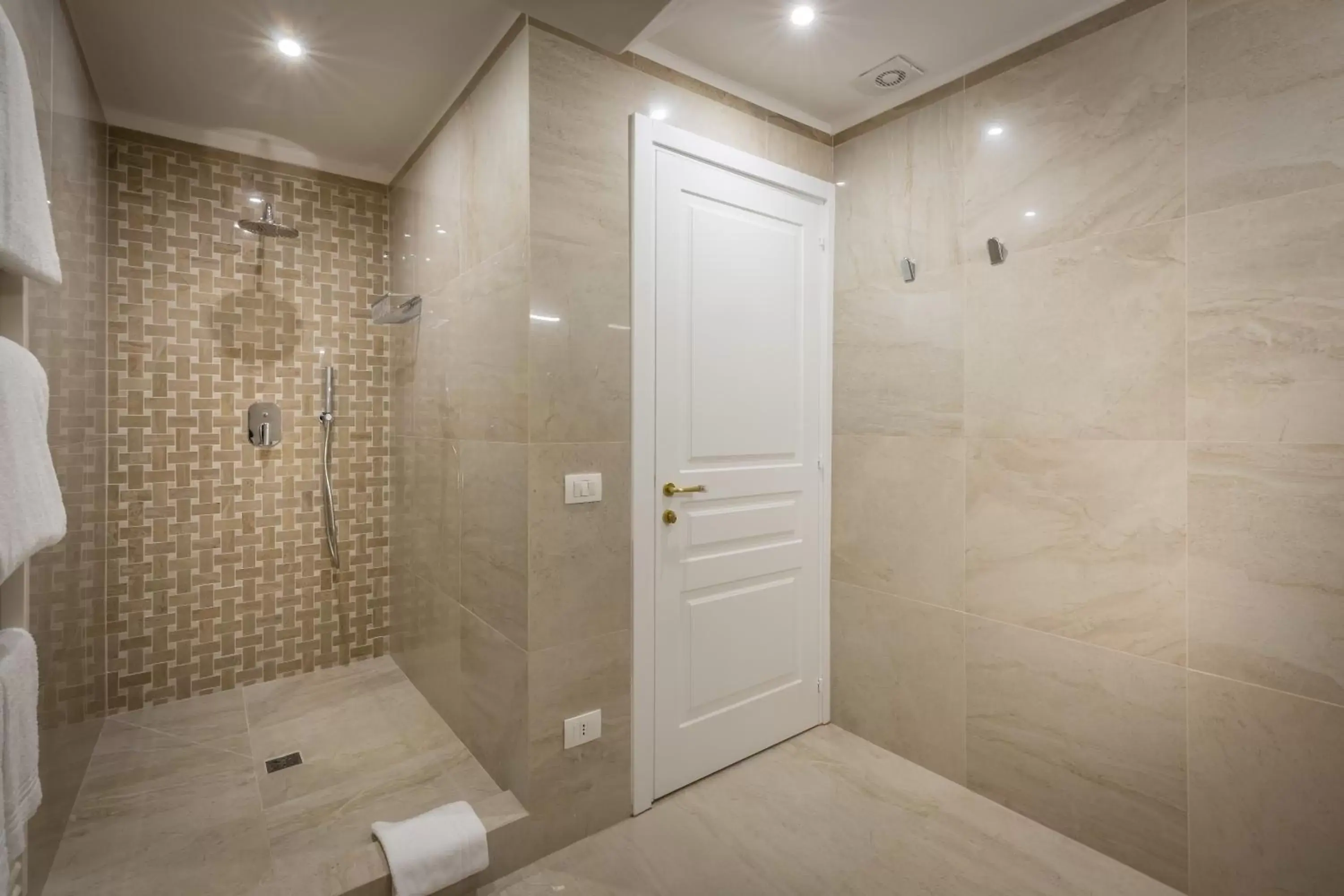Shower, Bathroom in Residenza Alessandra