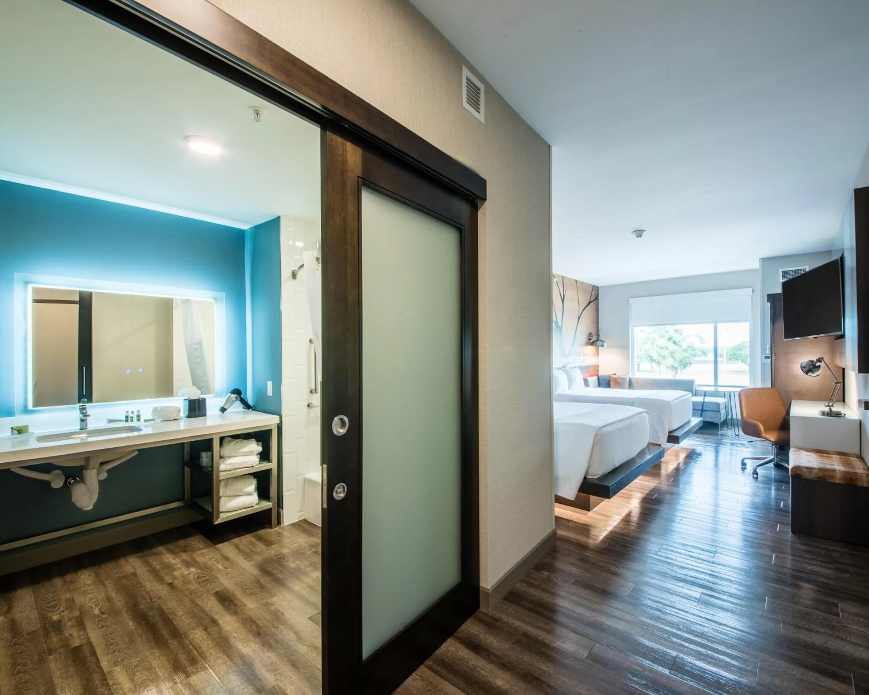 Bathroom, Bed in Cambria Hotel McAllen Convention Center