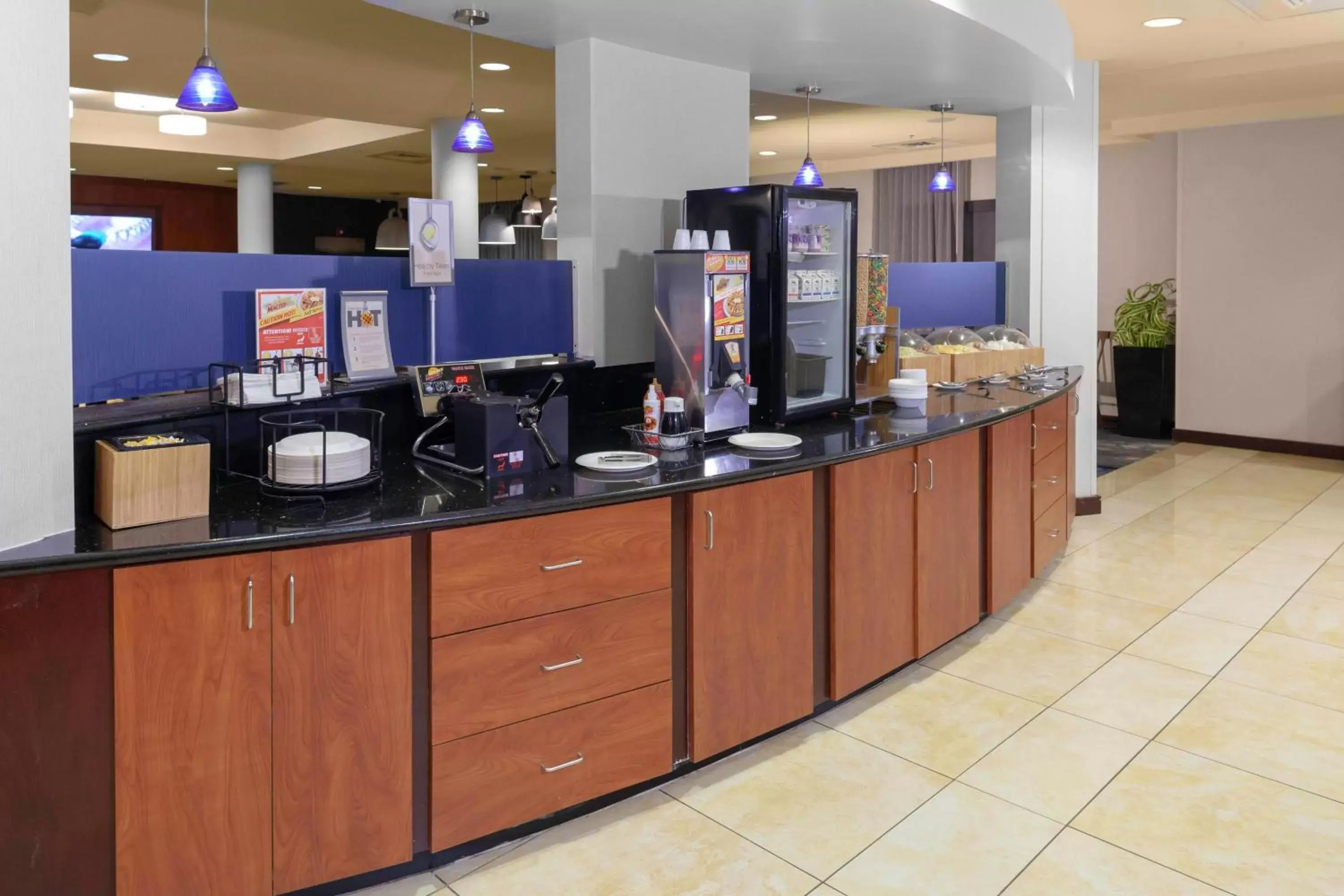 Breakfast in Fairfield Inn & Suites by Marriott Matthews Charlotte