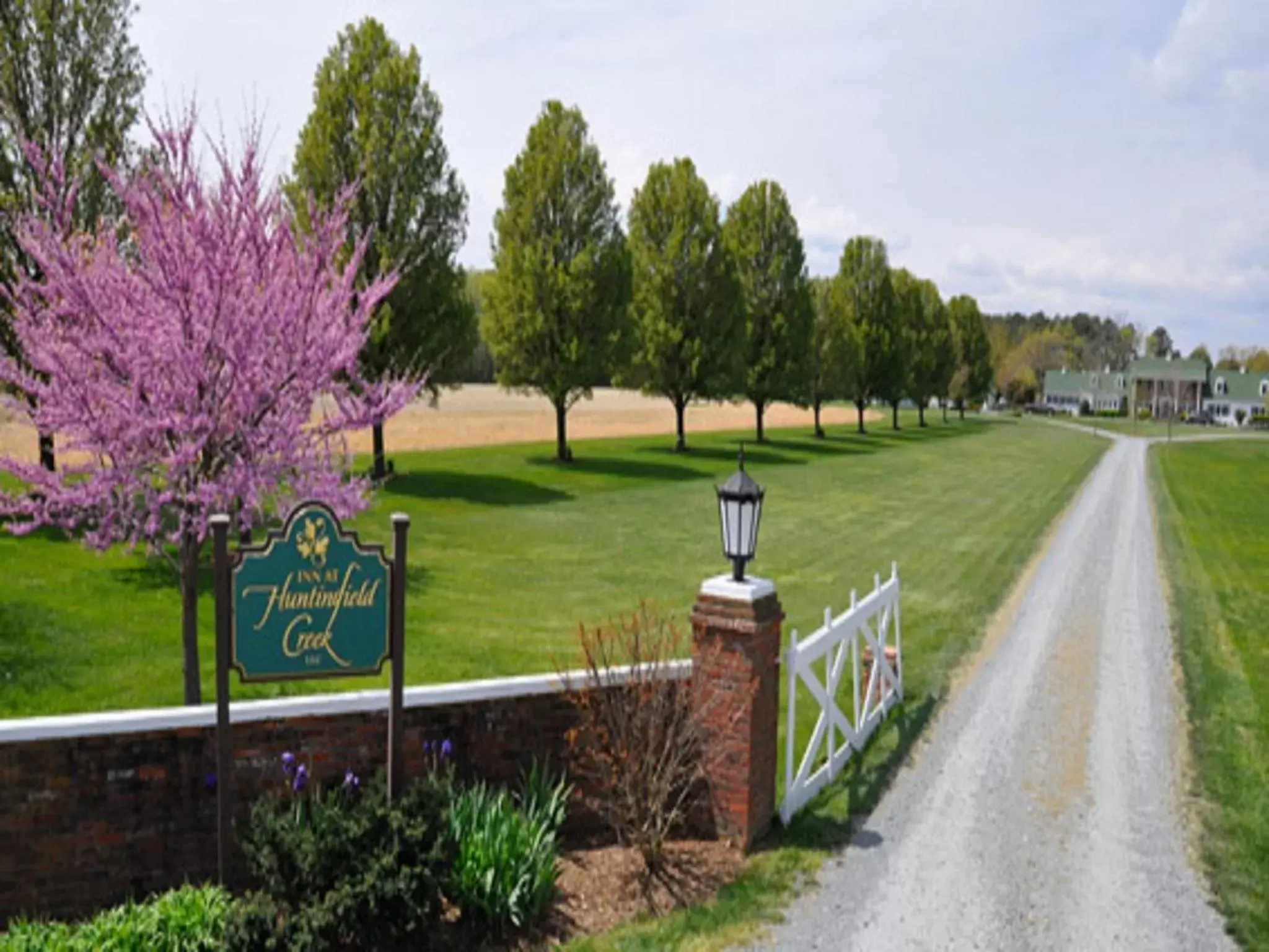 Facade/entrance in Inn at Huntingfield Creek