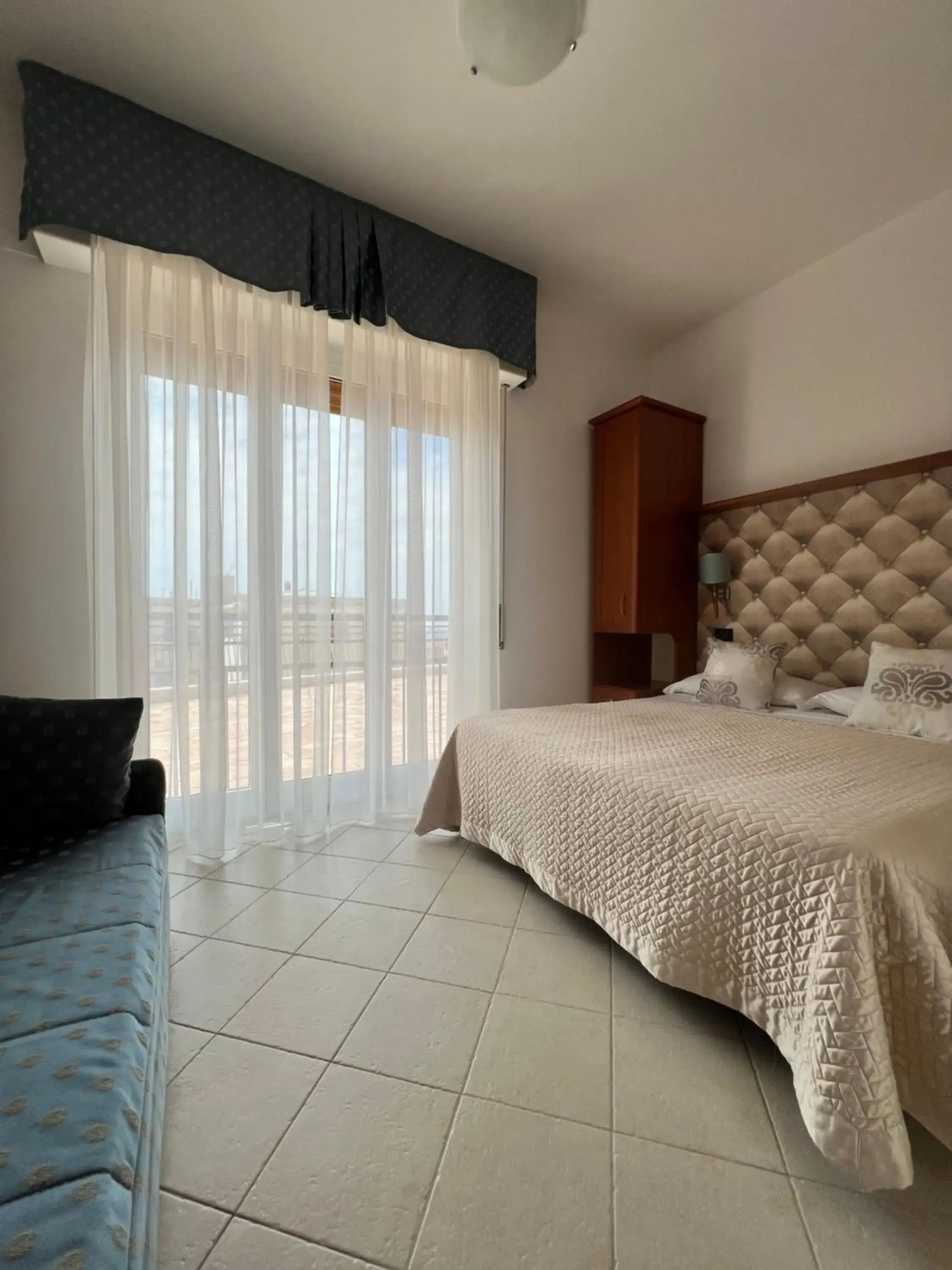 Bedroom, Bed in Hotel Noris