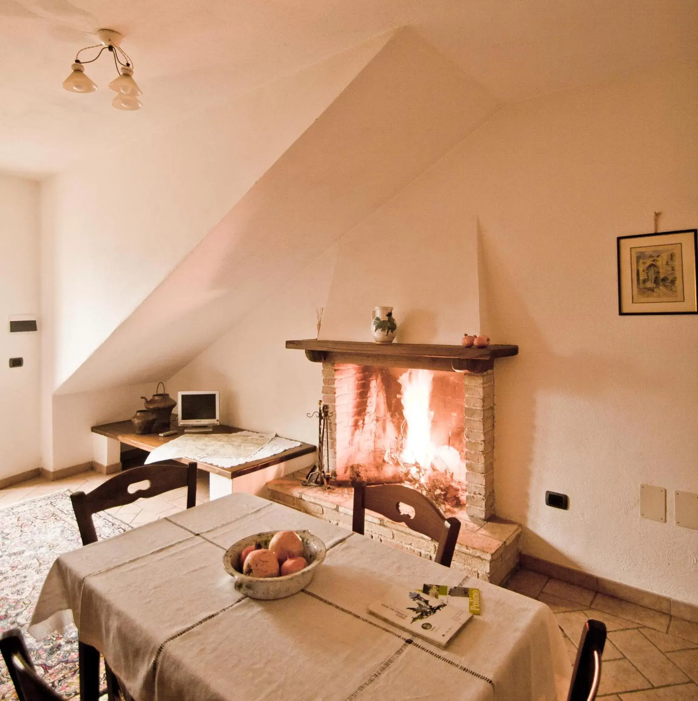 Communal lounge/ TV room in Borgo San Valentino