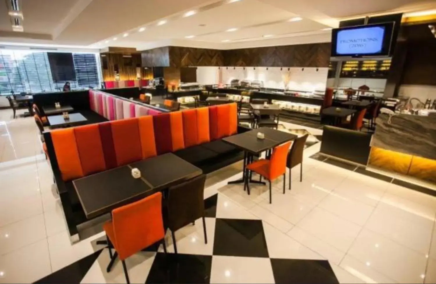 Restaurant/places to eat in Crystal Crown Hotel JB Restaurant/places to eat in Crystal Crown Hotel JB
