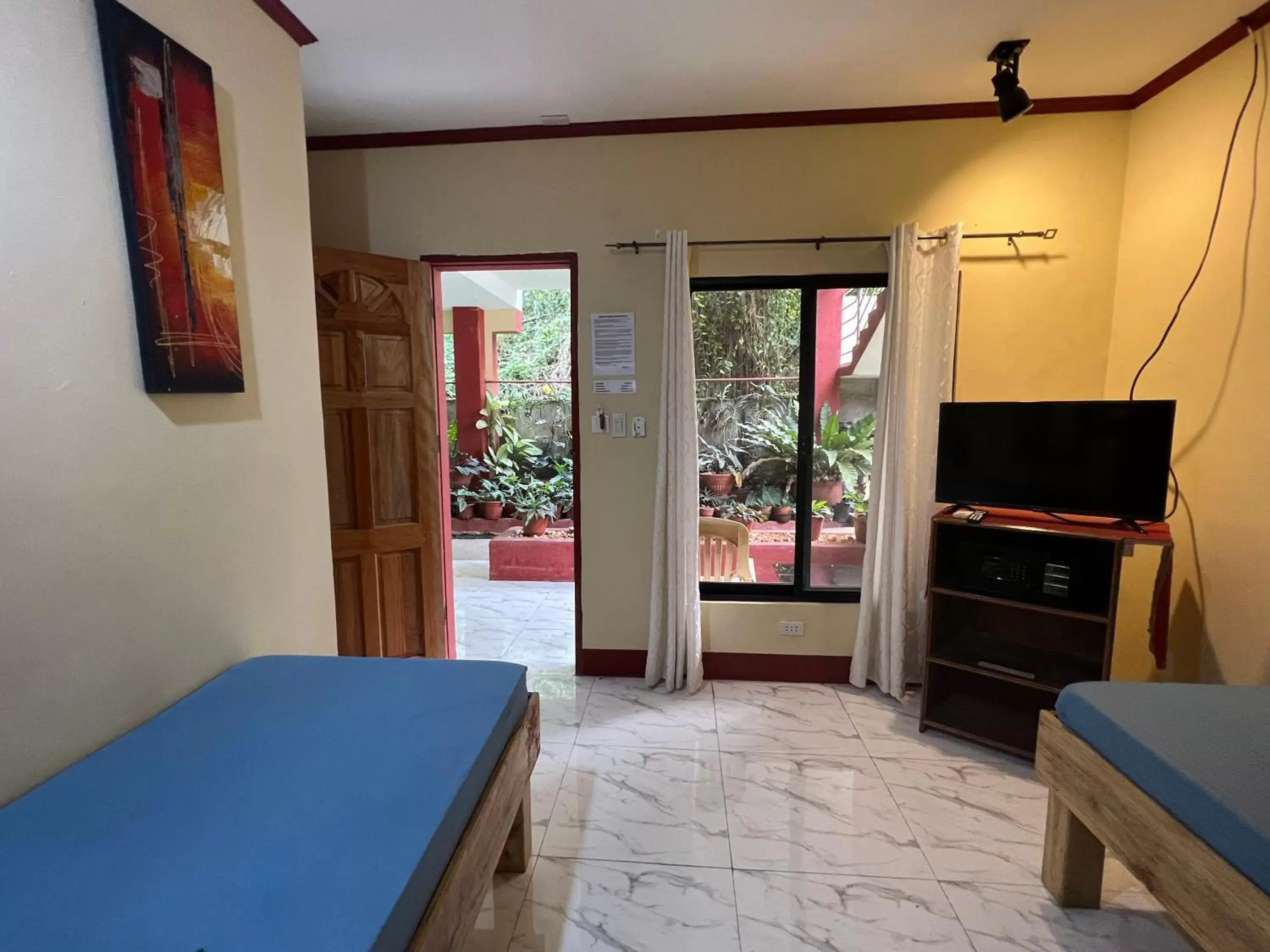 Photo of the whole room in One 4 Da Road Photo of the whole room in One 4 Da Road