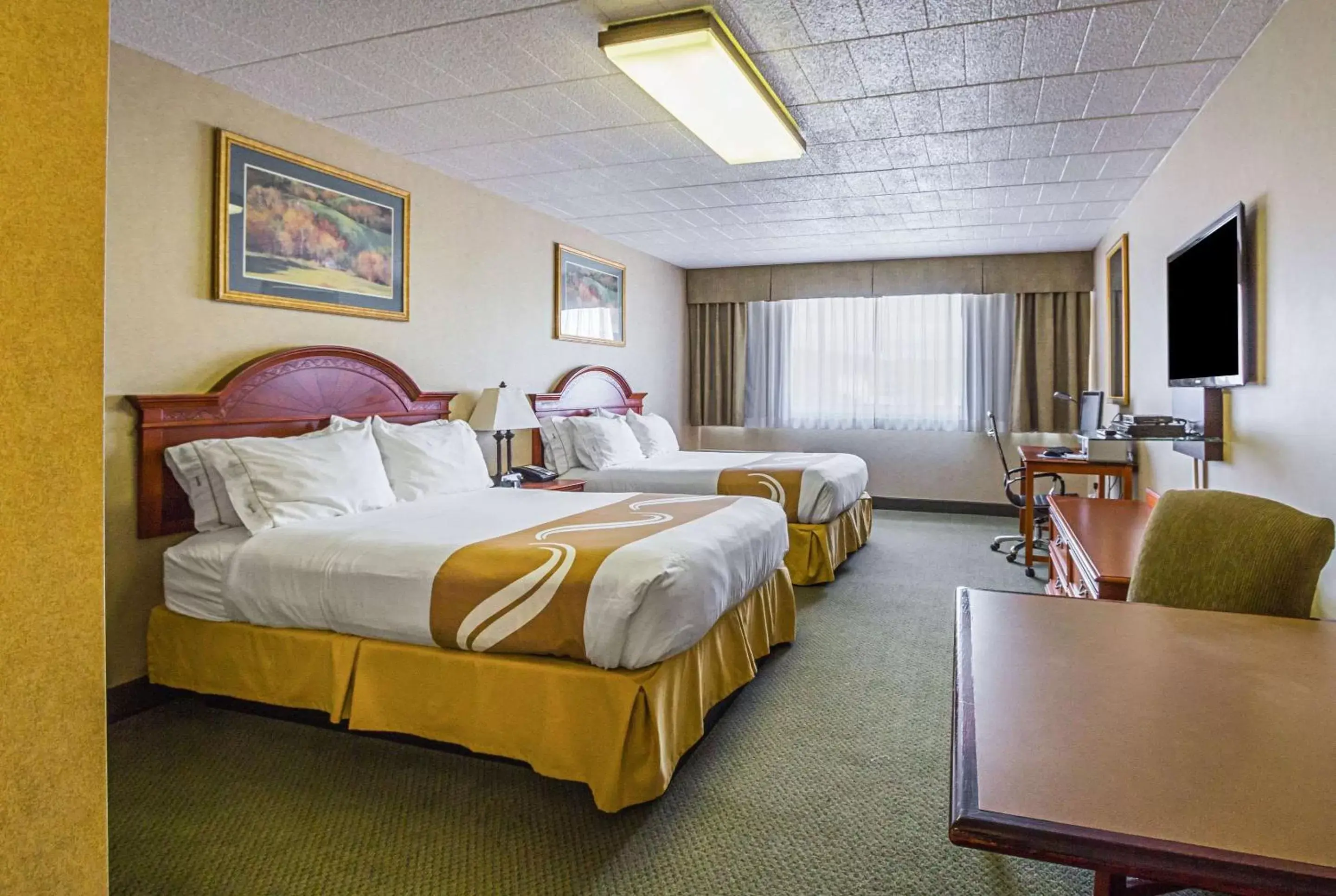 Photo of the whole room in Quality Inn & Suites Altoona Pennsylvania