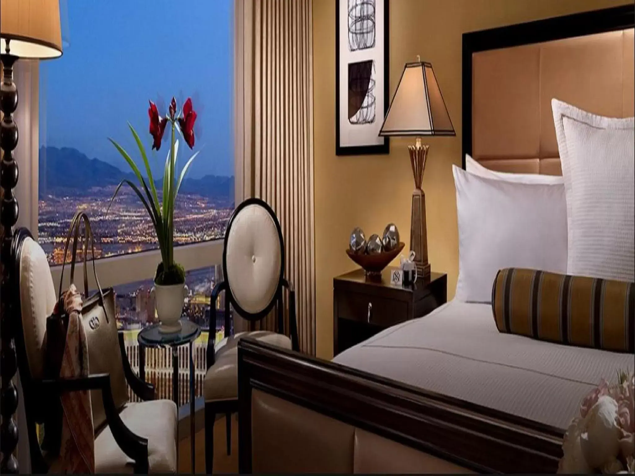 Bedroom, Bed in Trump International Hotel Las Vegas