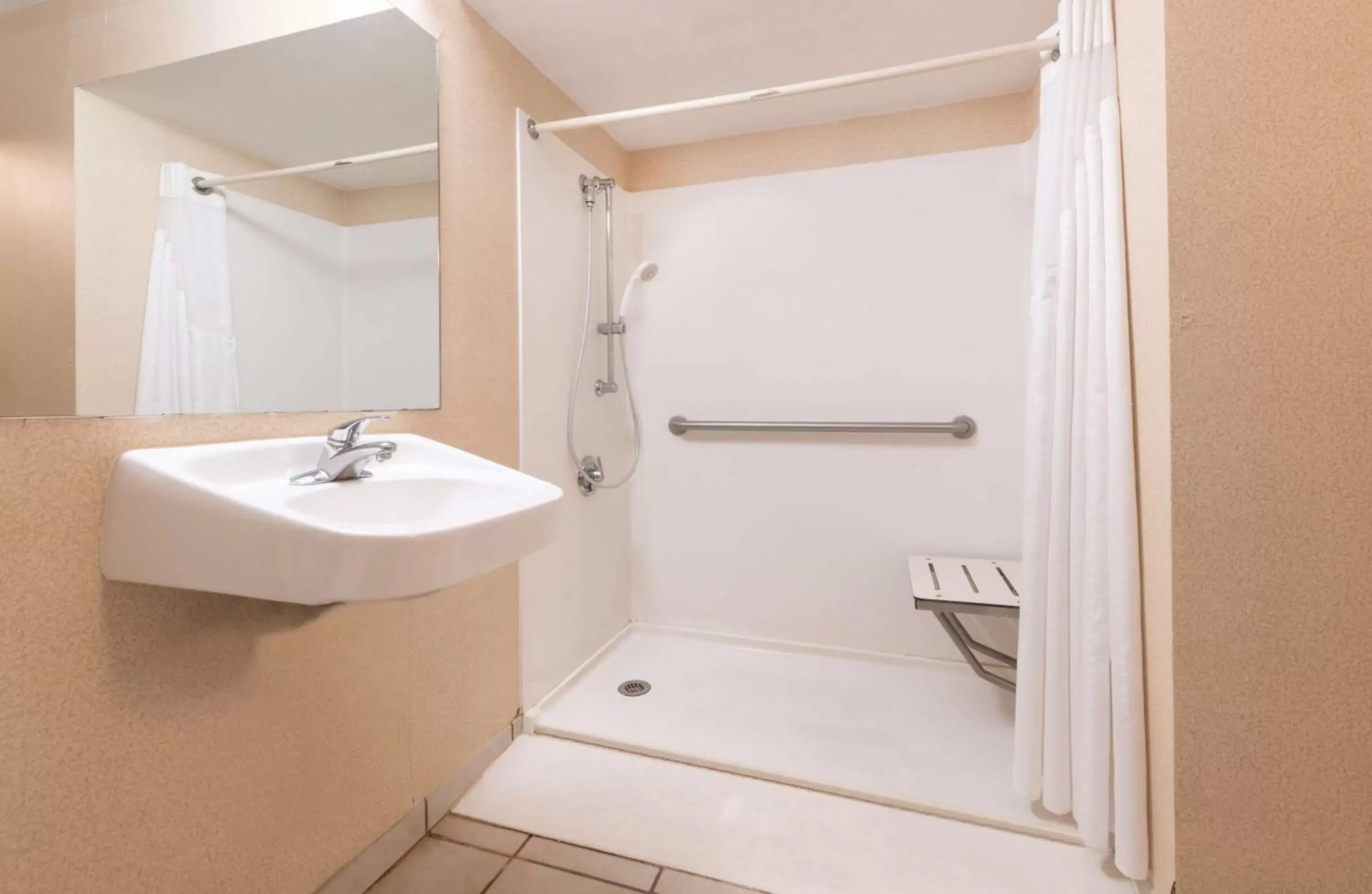 Bathroom in Aviator Hotel & Suites, BW Signature Collection Bathroom in Aviator Hotel & Suites, BW Signature Collection