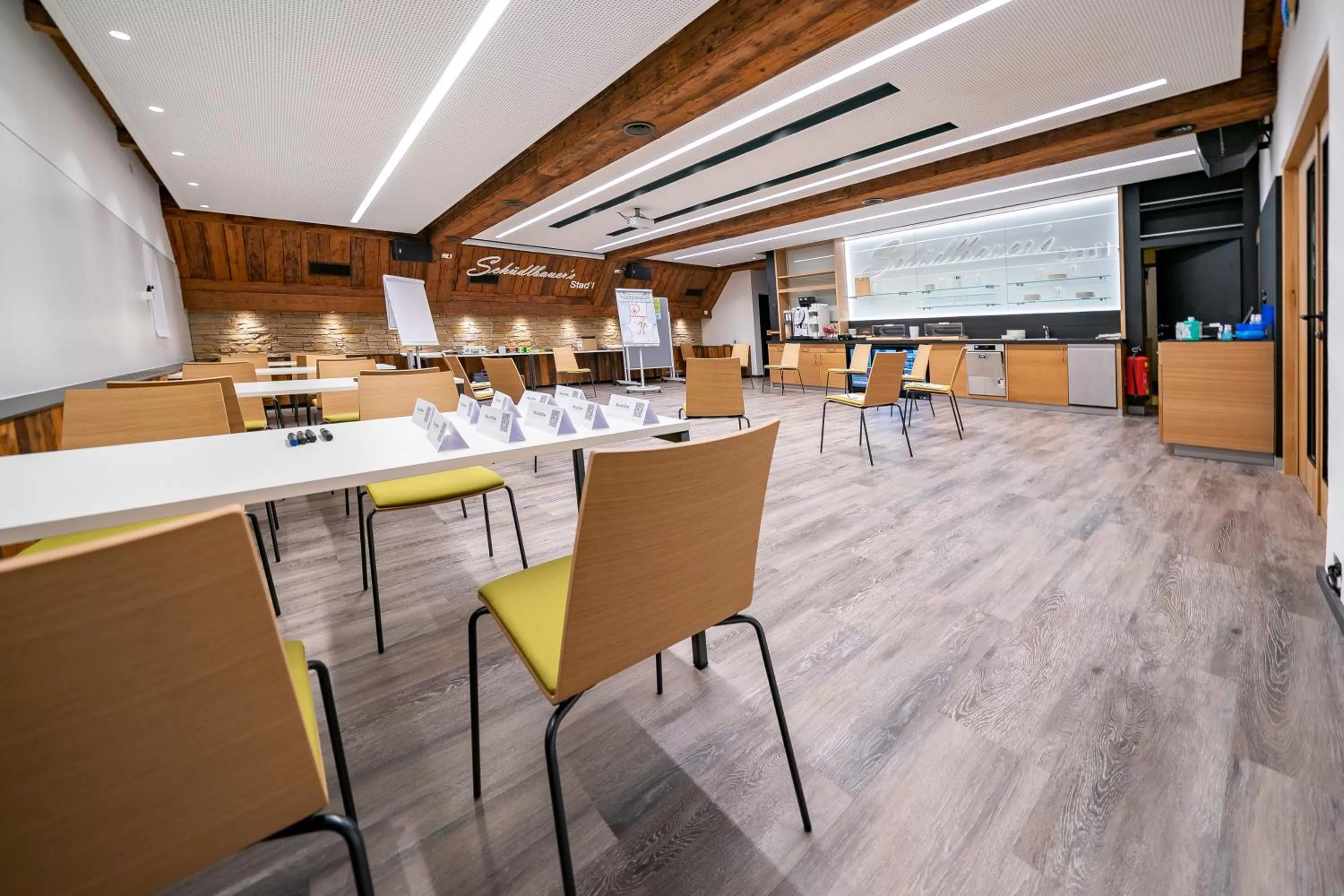 Business facilities in Schüdlbauer´s Hotel-Restaurant-Bar