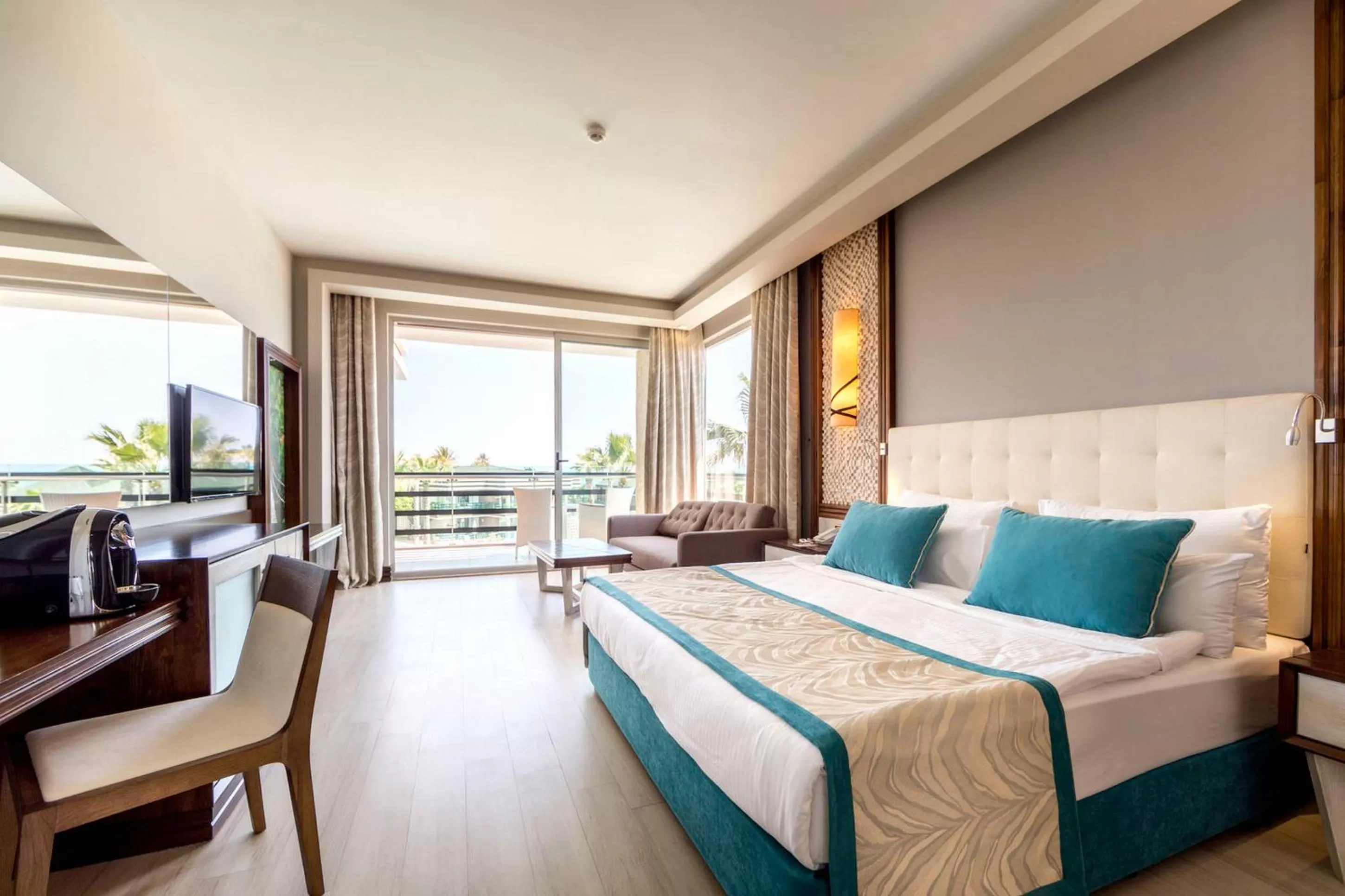 Photo of the whole room, Bed in TUI MAGIC LIFE Masmavi