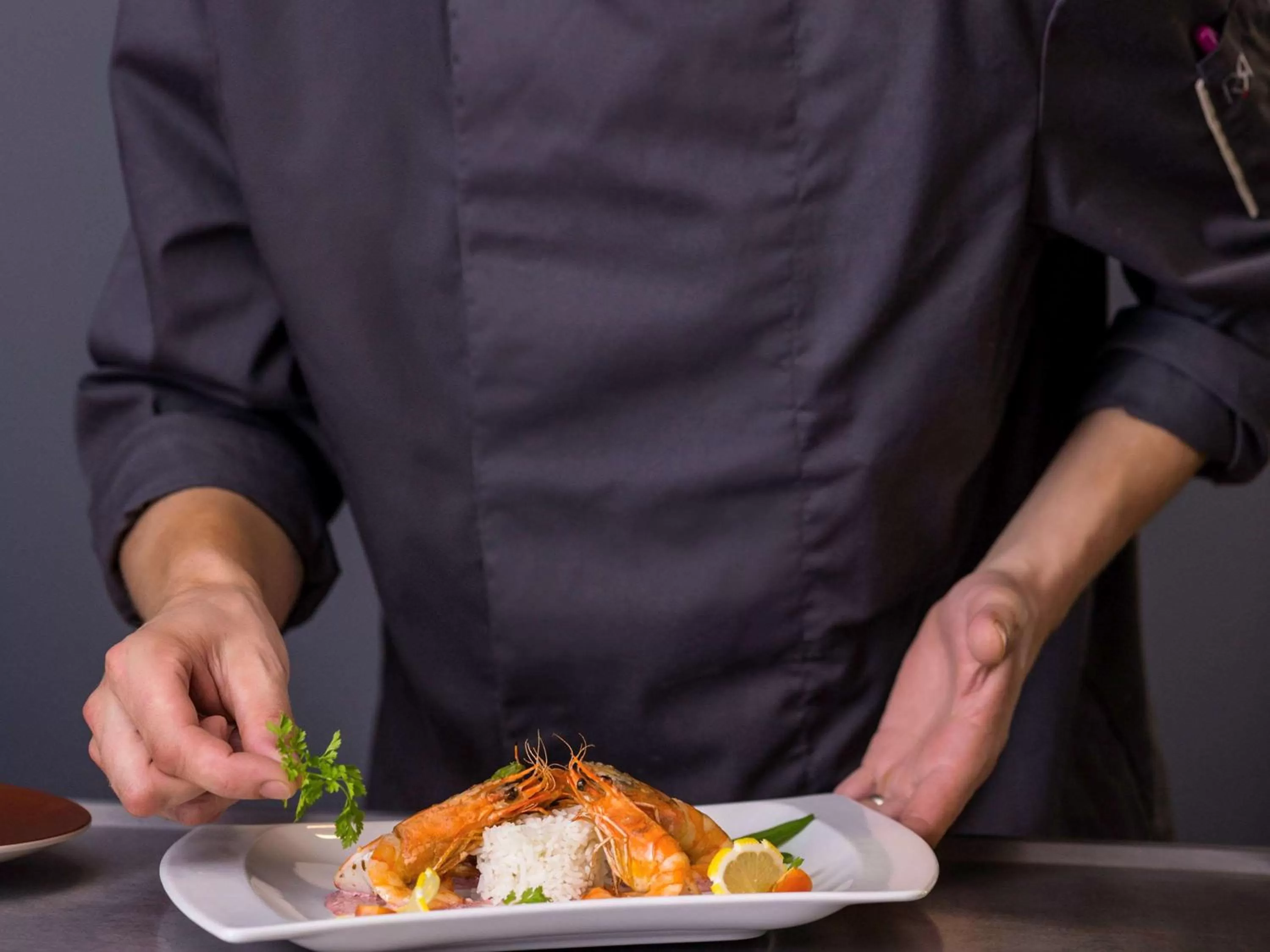 Restaurant/places to eat in Mercure Beauvais Centre Cathédrale