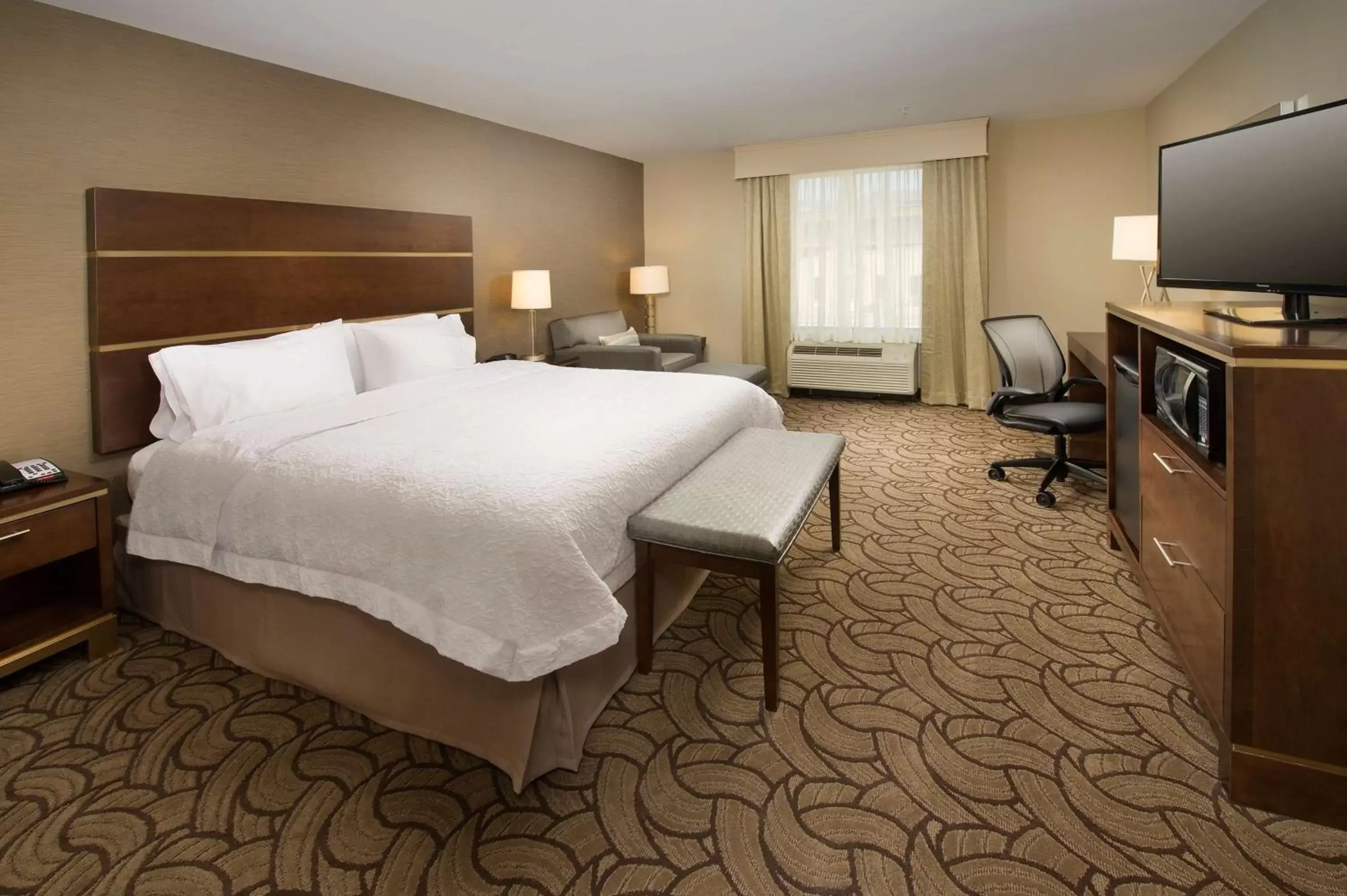 Bed in Hampton Inn & Suites San Antonio-Downtown/Market Square