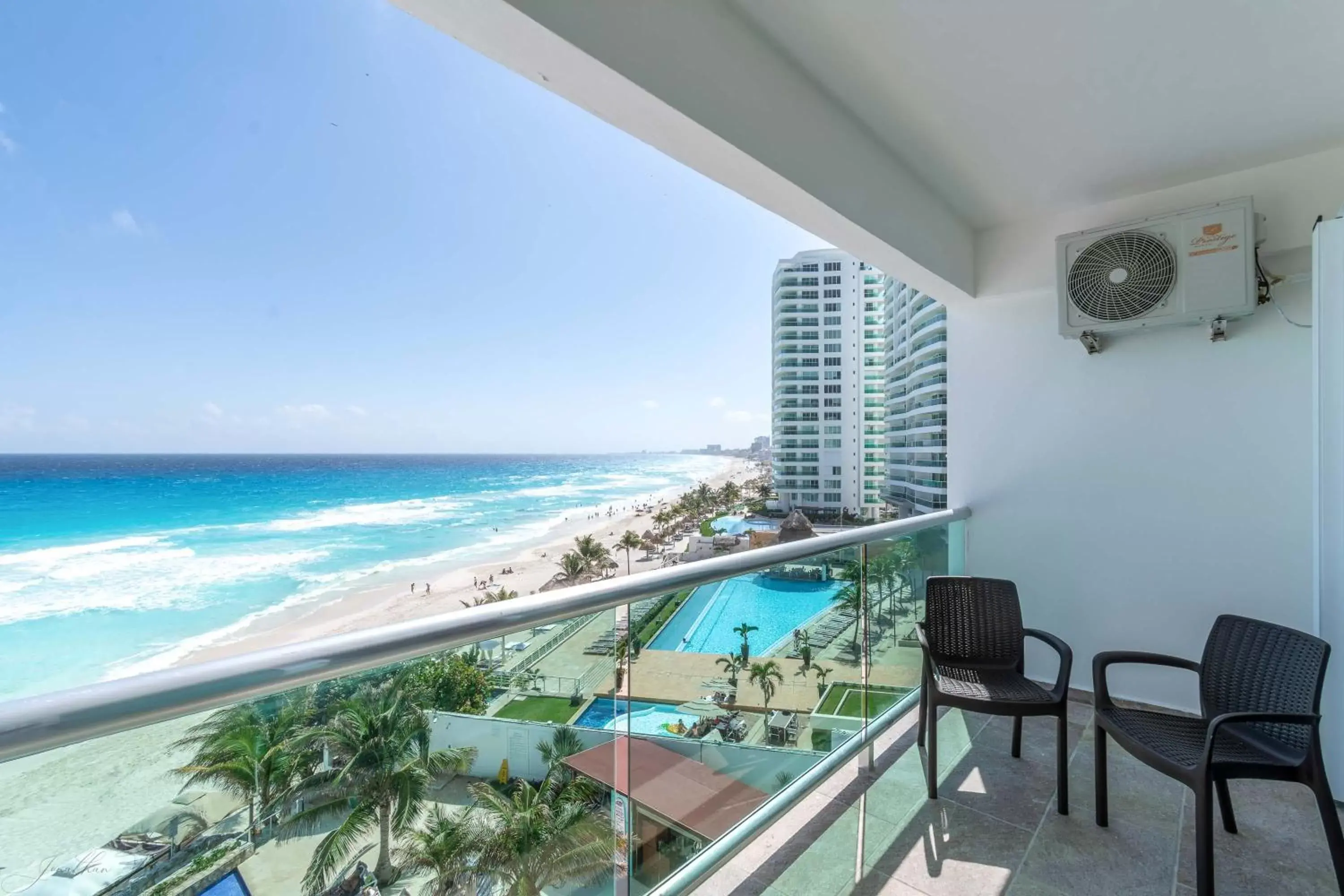 Balcony/Terrace, Pool View in Ocean Dream Cancun by GuruHotel