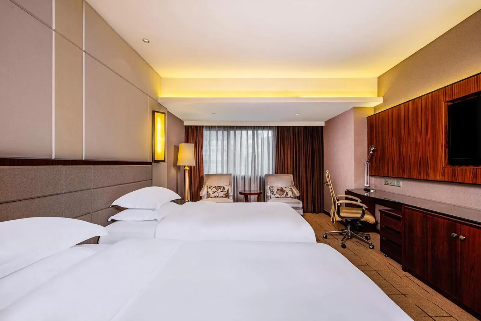 Bedroom, Bed in Crowne Plaza Foshan by IHG