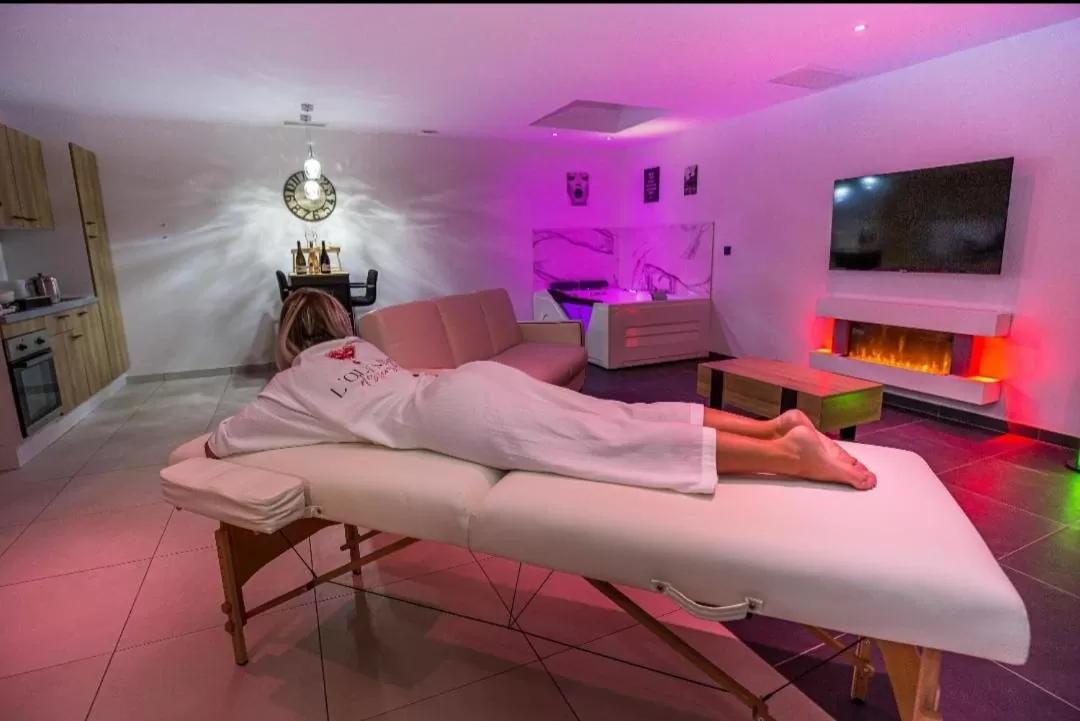 Massage in L'OLYMPE DES SENS