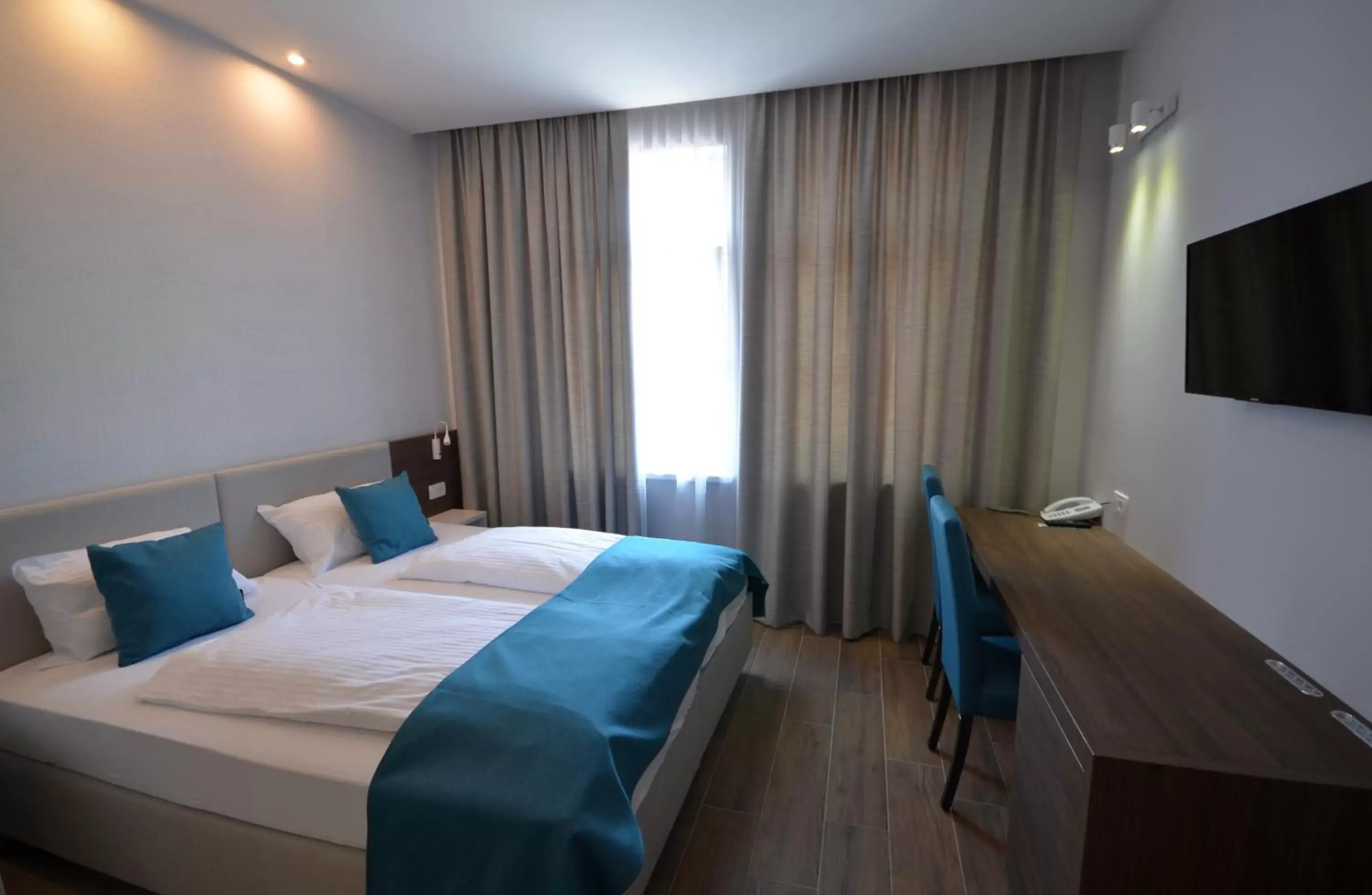 Superior Single Room - single occupancy in Hotel Emonec