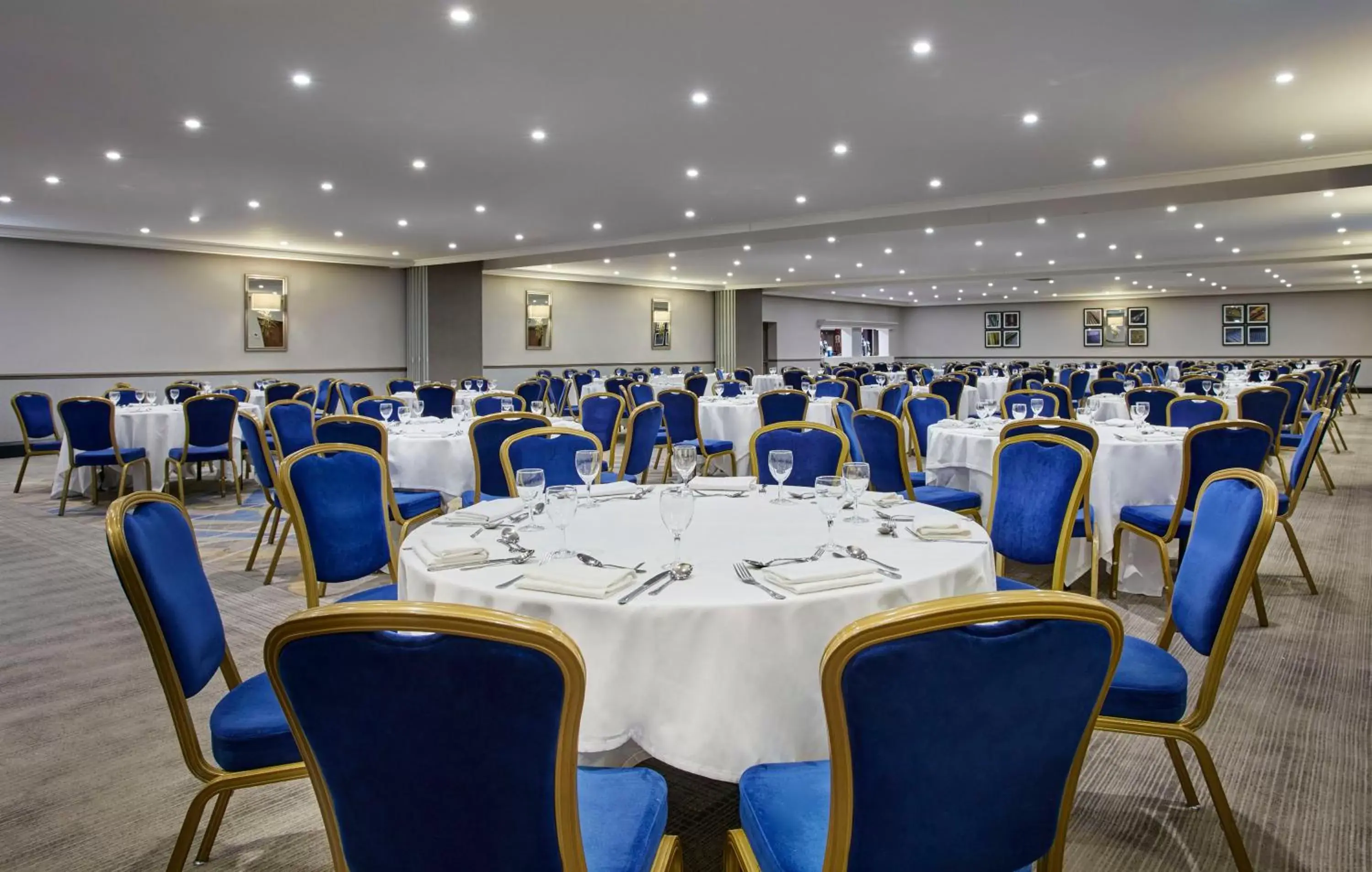 Restaurant/Places to Eat in Leonardo Hotel and Conference Venue Hinckley Island - Formerly Jurys Inn