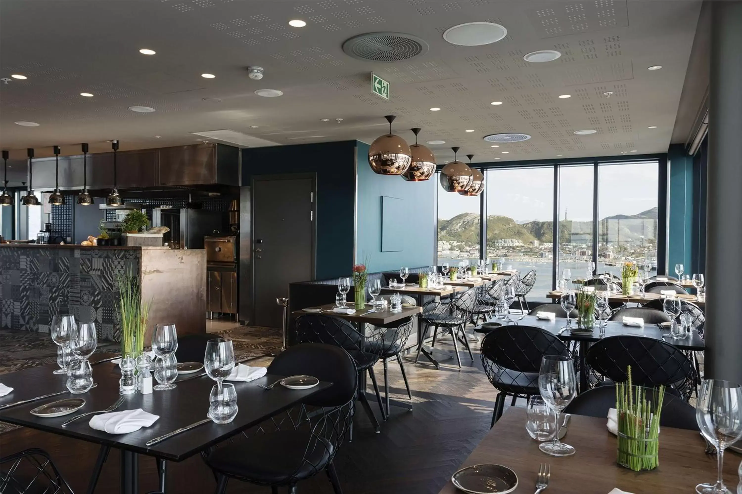 Restaurant/Places to Eat in Scandic Havet