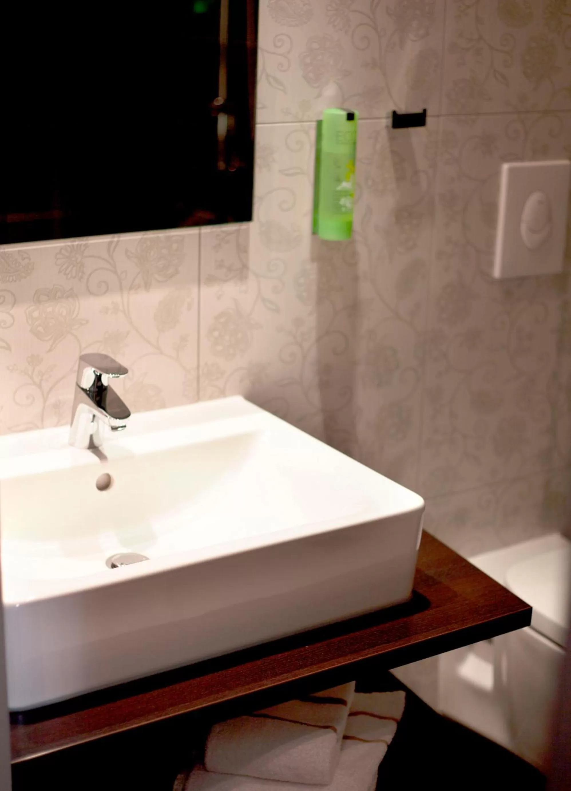 Decorative detail in Kedi Hotel Papenburg