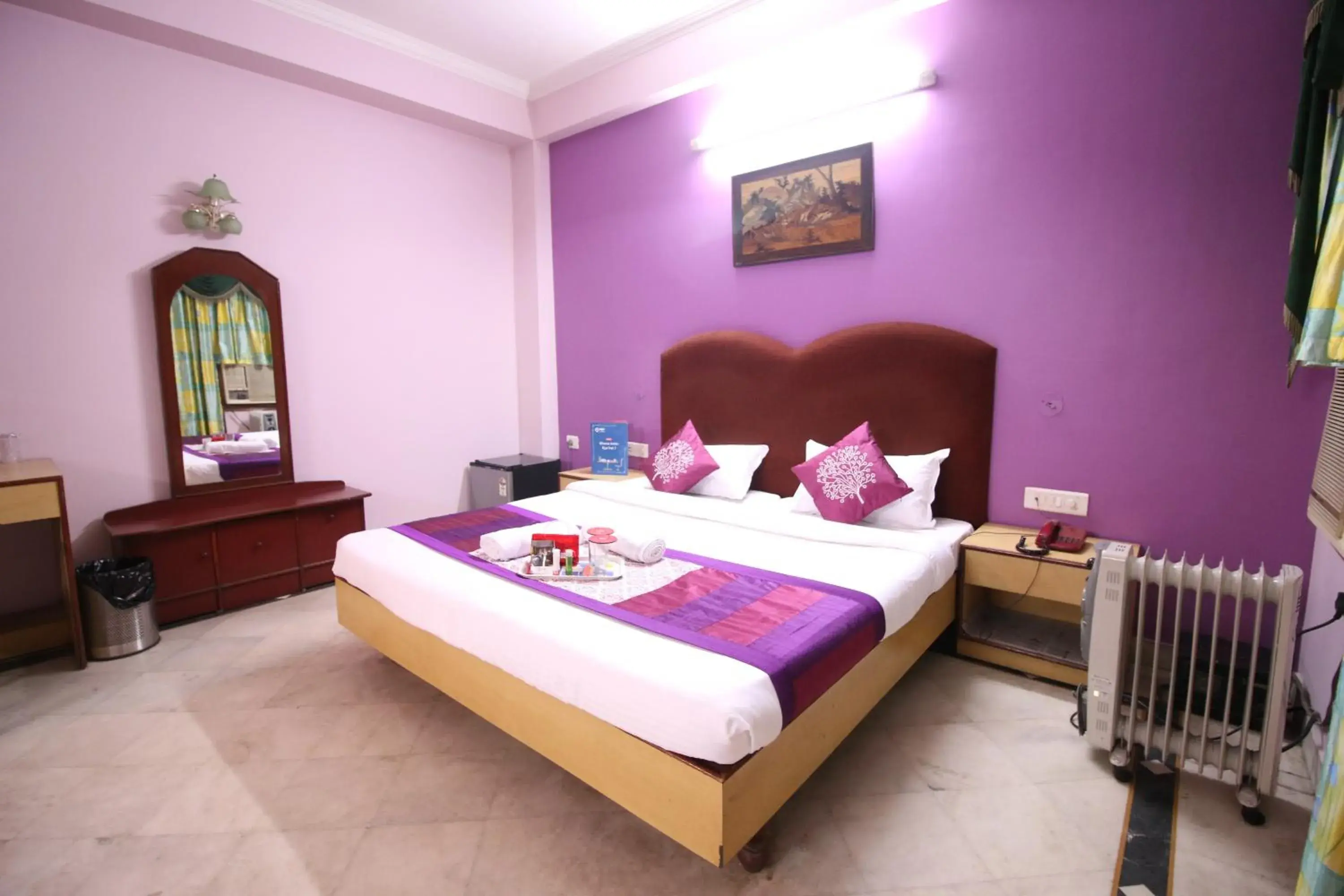 Bedroom, Bed in Hotel Mayur