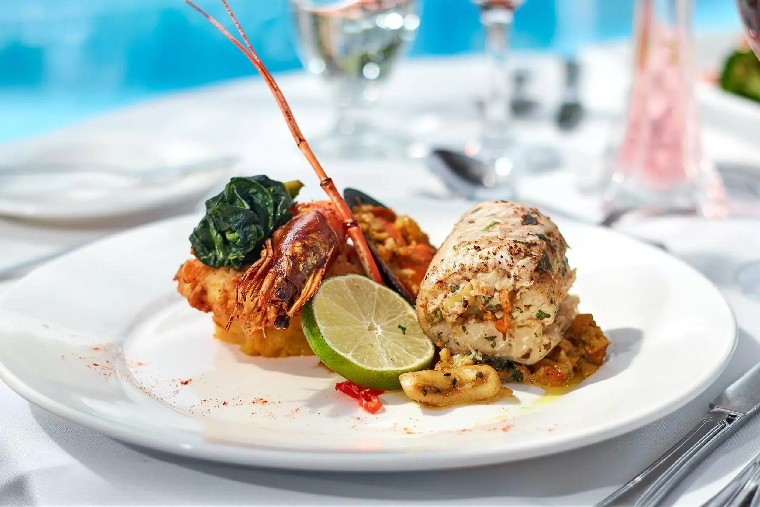 Food and drinks in Bay Gardens Beach Resort & Spa Food and drinks in Bay Gardens Beach Resort & Spa