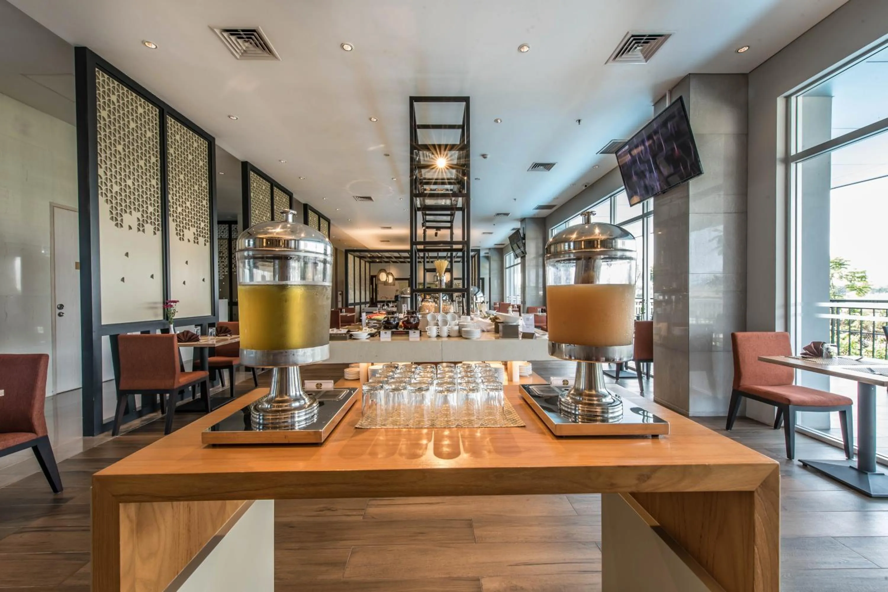 Restaurant/places to eat in Enso Hotel