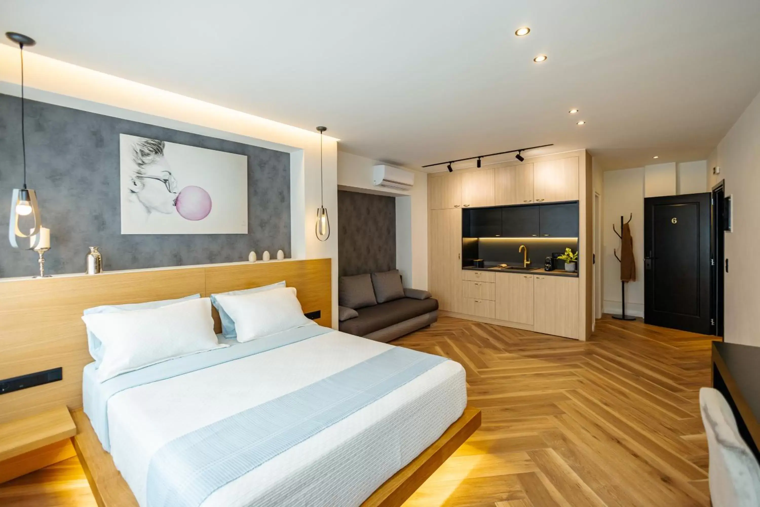 Bed in Triple A - Apartments Accommodation in Prime Location (Between Monastiraki & Syntagma Square)