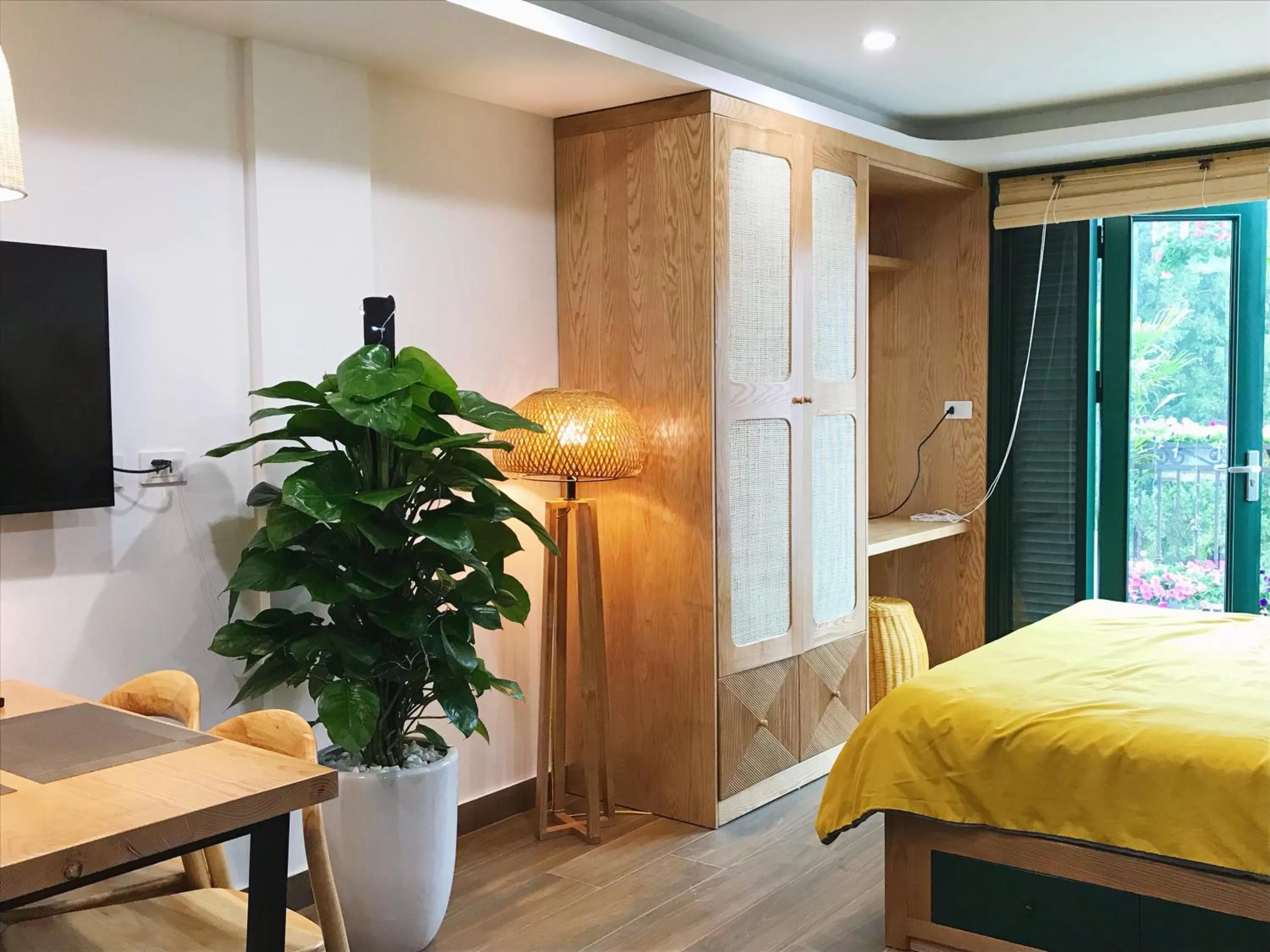 TV/Entertainment Center in Lubi House Homestay