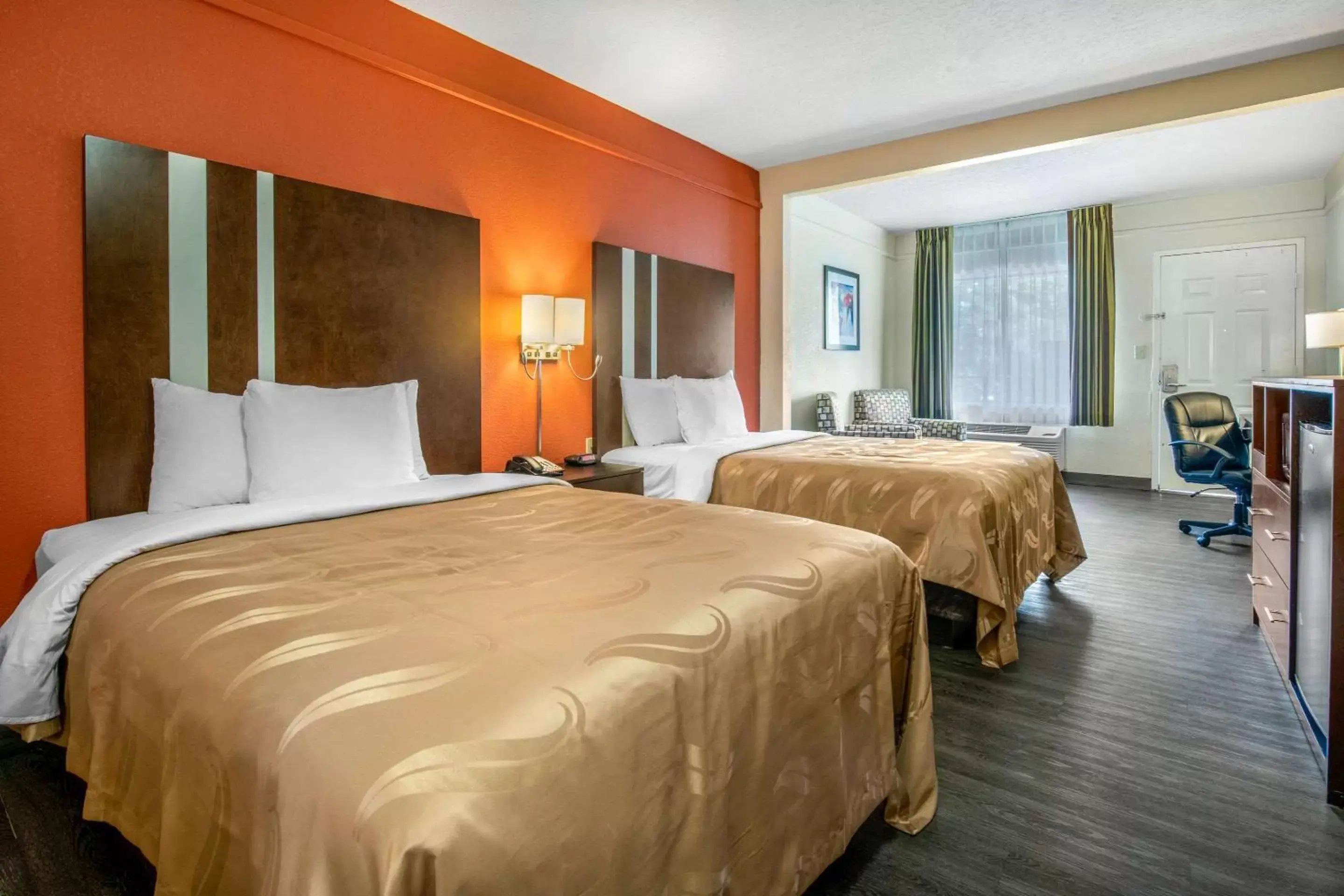 Double Room with Two Double Beds - Non-Smoking in Quality Inn & Suites Jacksonville-Baymeadows Double Room with Two Double Beds - Non-Smoking in Quality Inn & Suites Jacksonville-Baymeadows