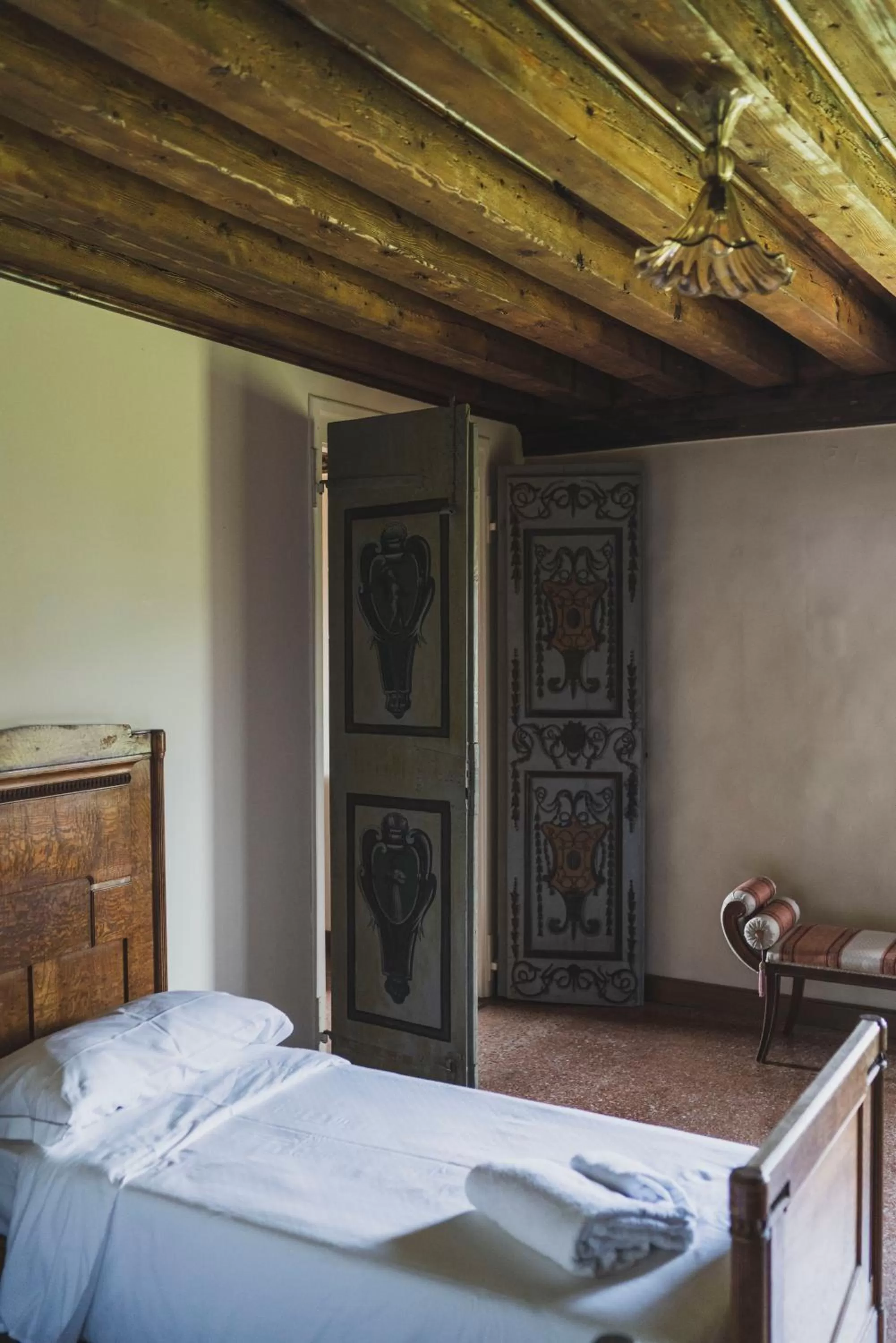 Bed in Villa Stecchini