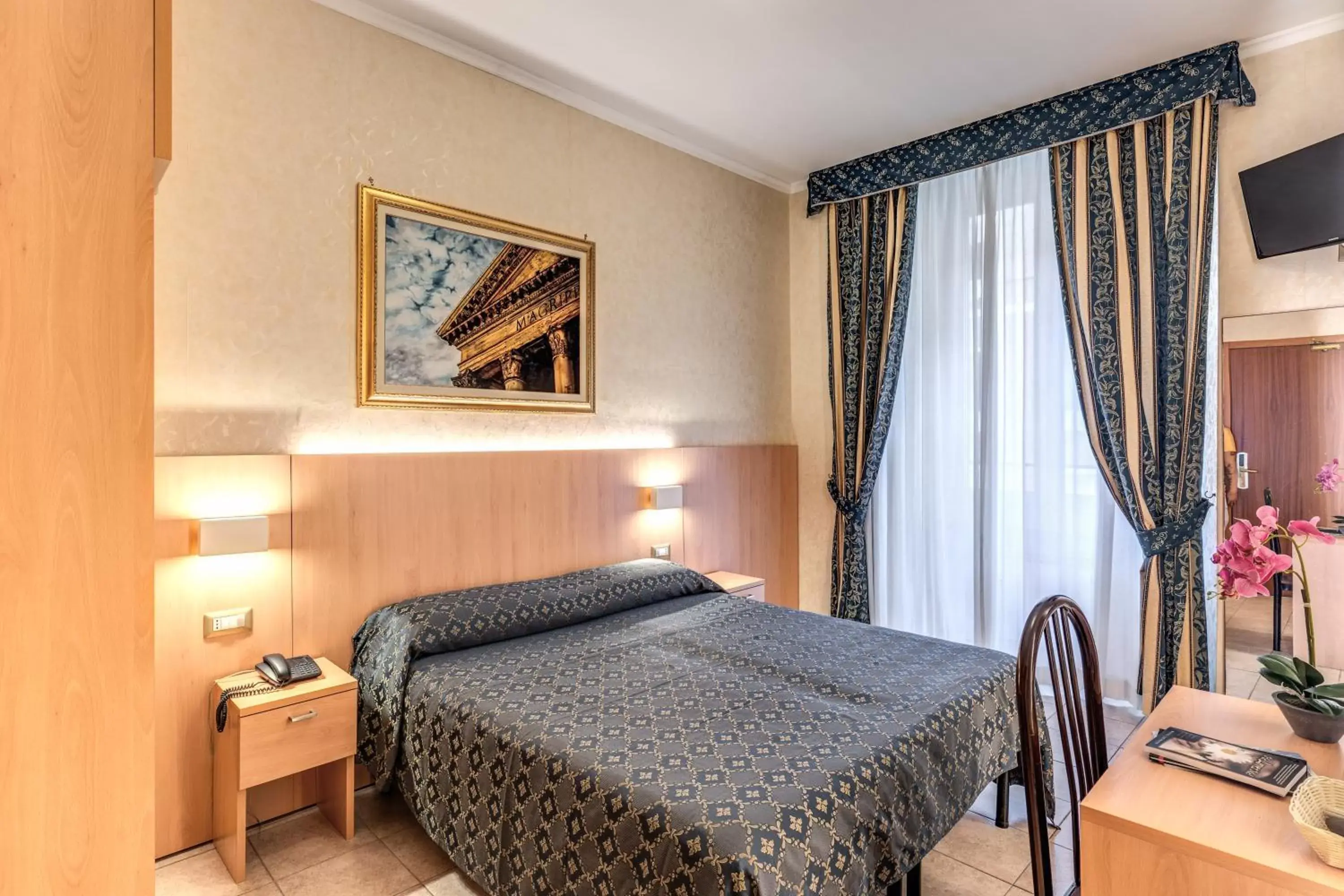 Bedroom, Bed in Hotel Orlanda