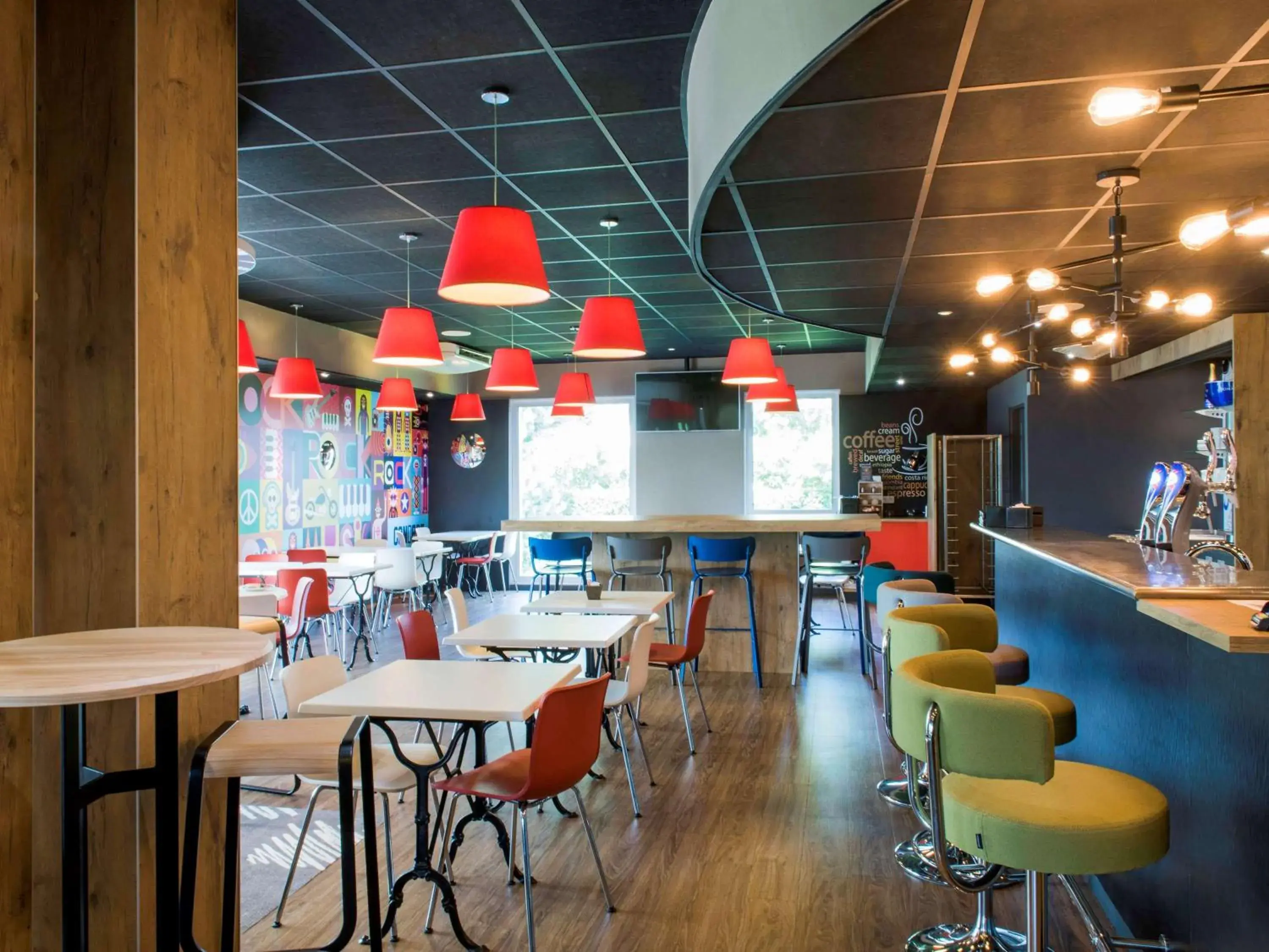 Restaurant/places to eat, Lounge/Bar in ibis Thionville Porte du Luxembourg