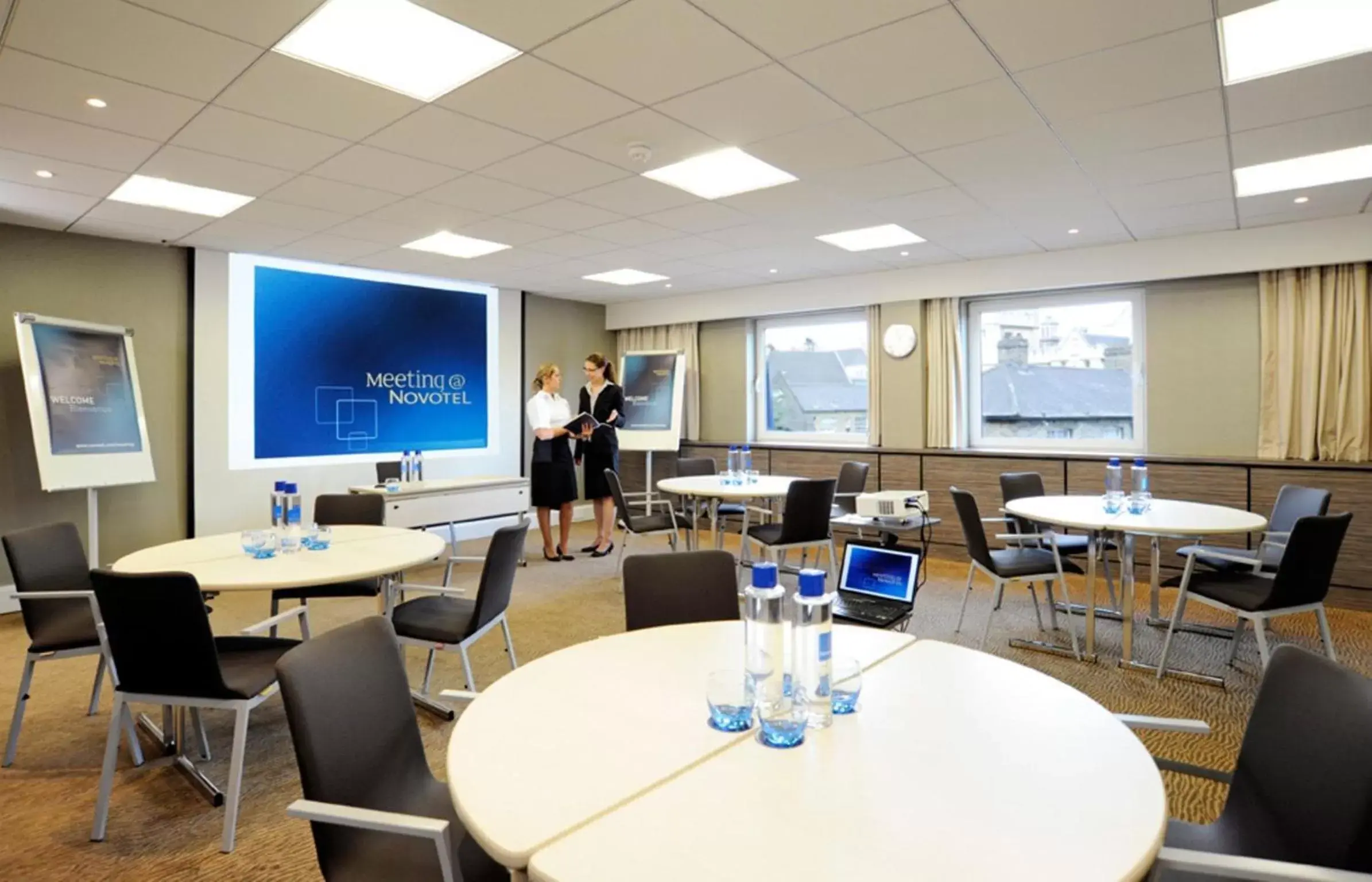 Business facilities, Restaurant/Places to Eat in Novotel London Waterloo
