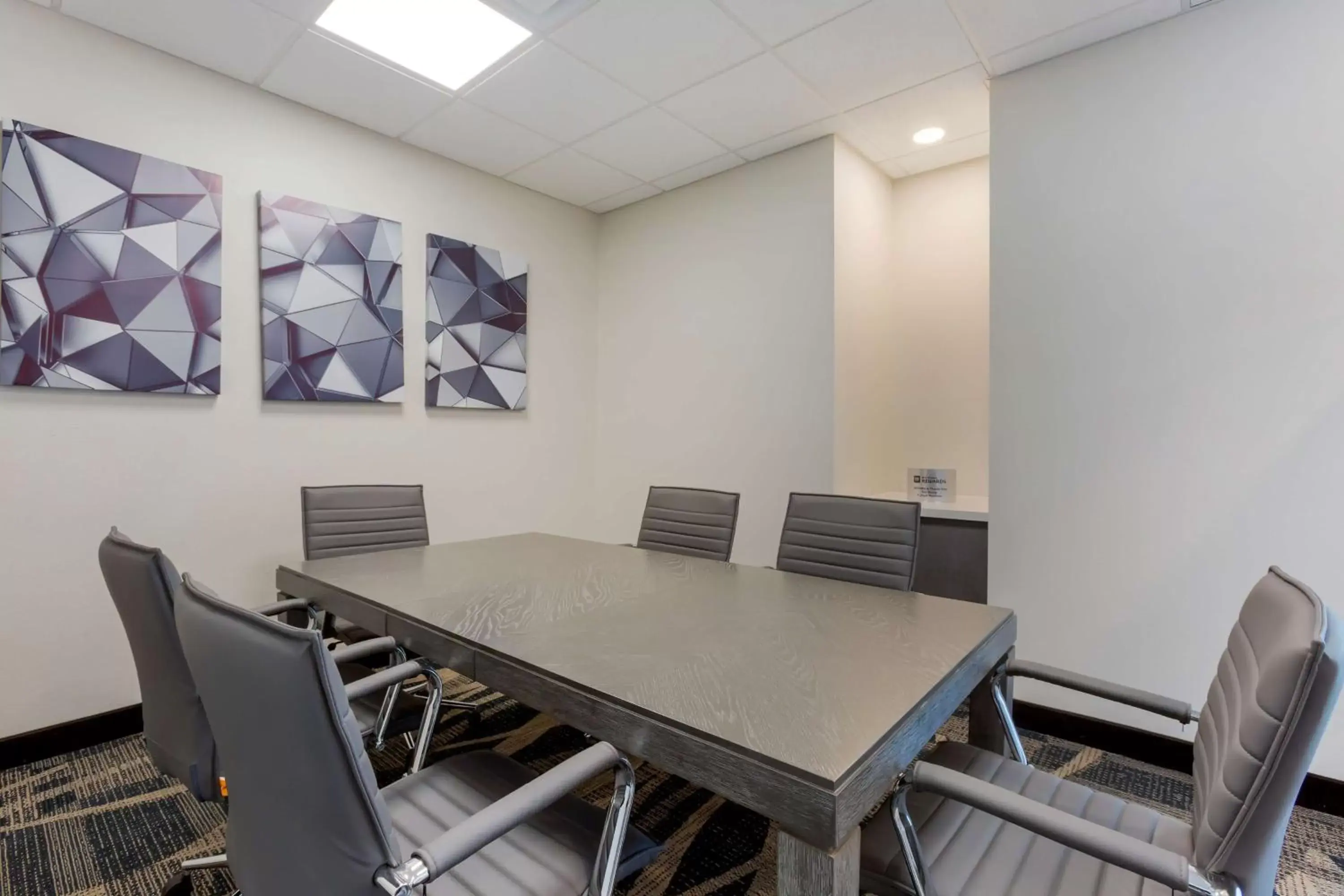 Meeting/conference room in Best Western Plus Executive Residency Phoenix North Happy Valley